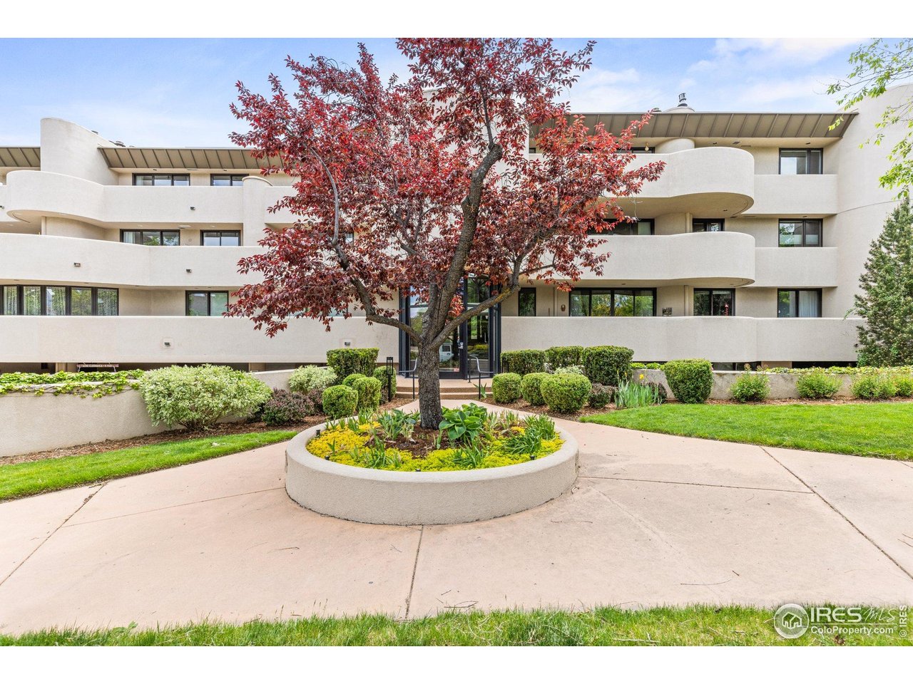 1140 Portland Pl 207