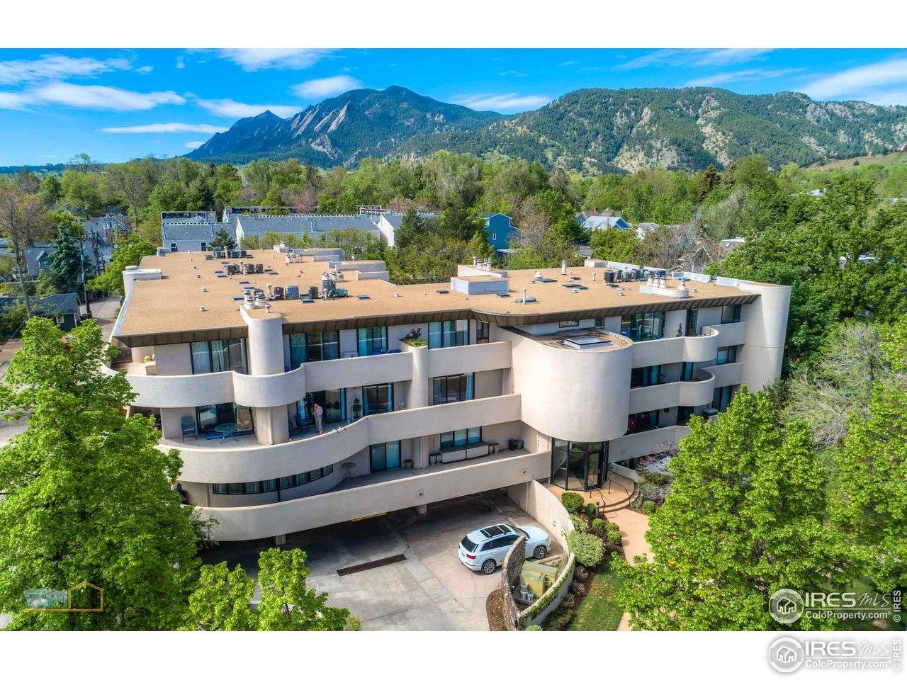 1140 Portland Pl 207