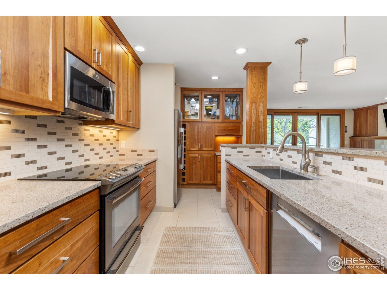 1140 Portland Pl 207