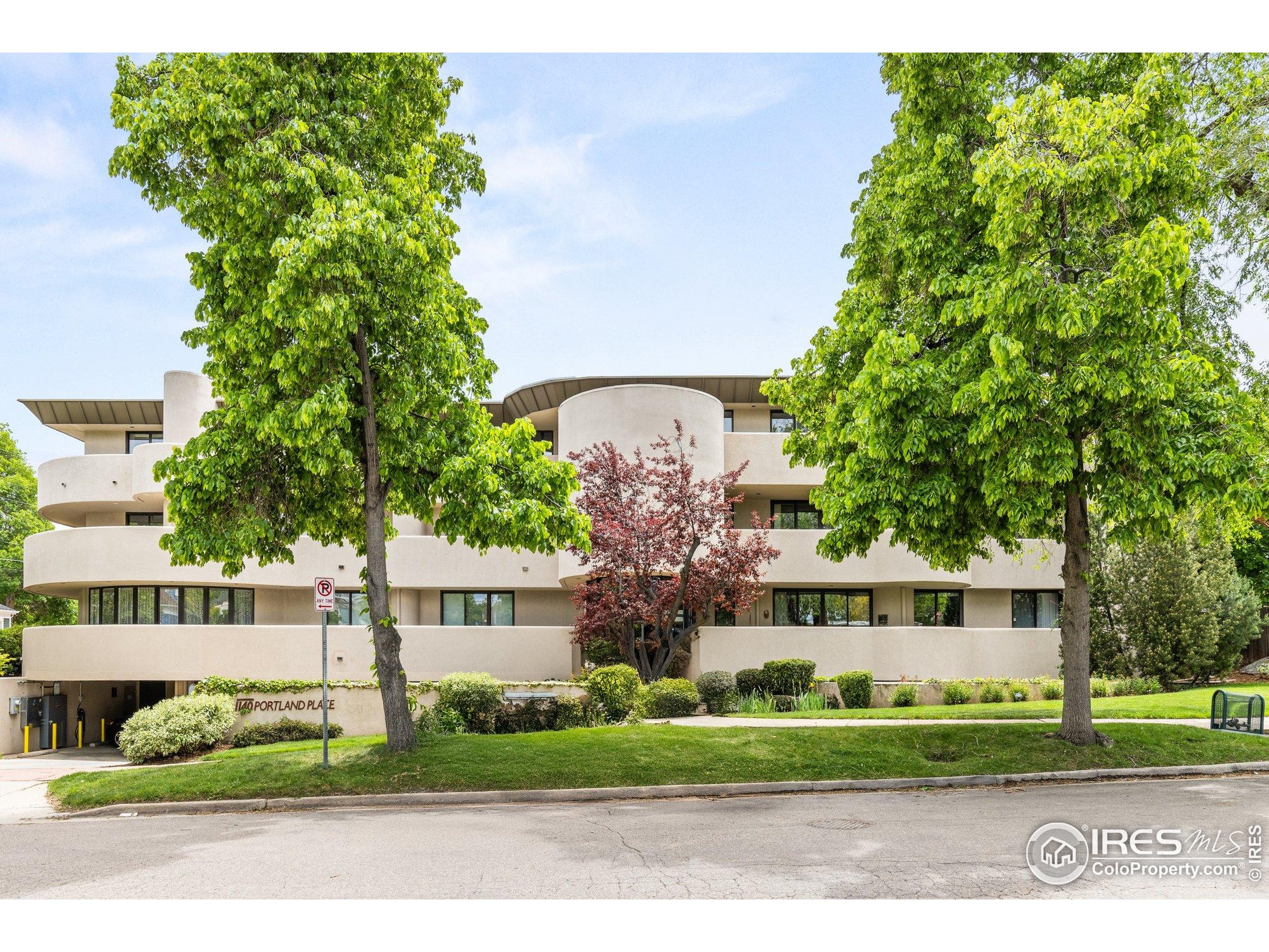 1140 Portland Pl 207