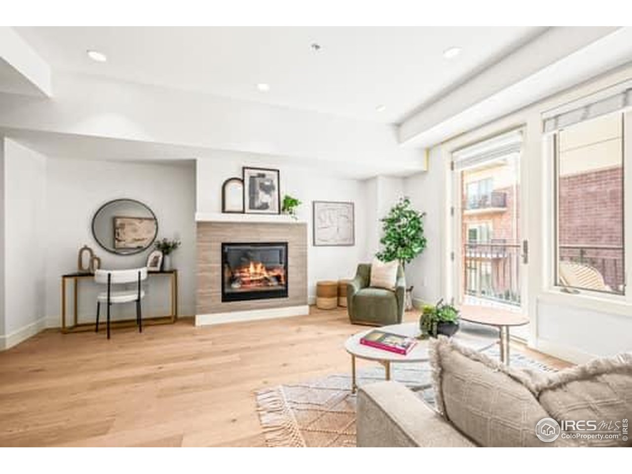 3301 Arapahoe Ave 3301-216