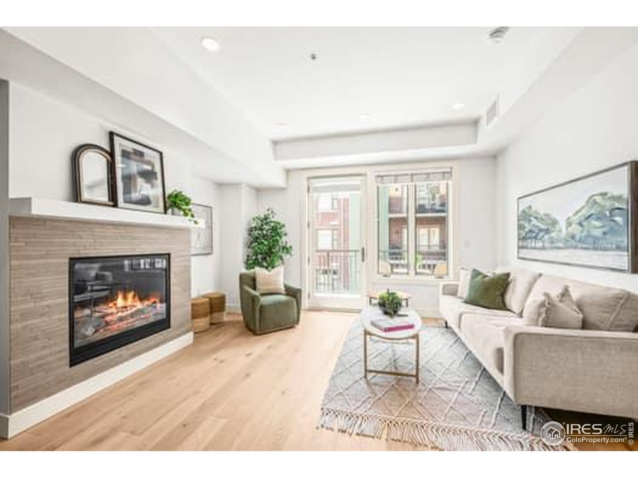 3301 Arapahoe Ave 3301-216