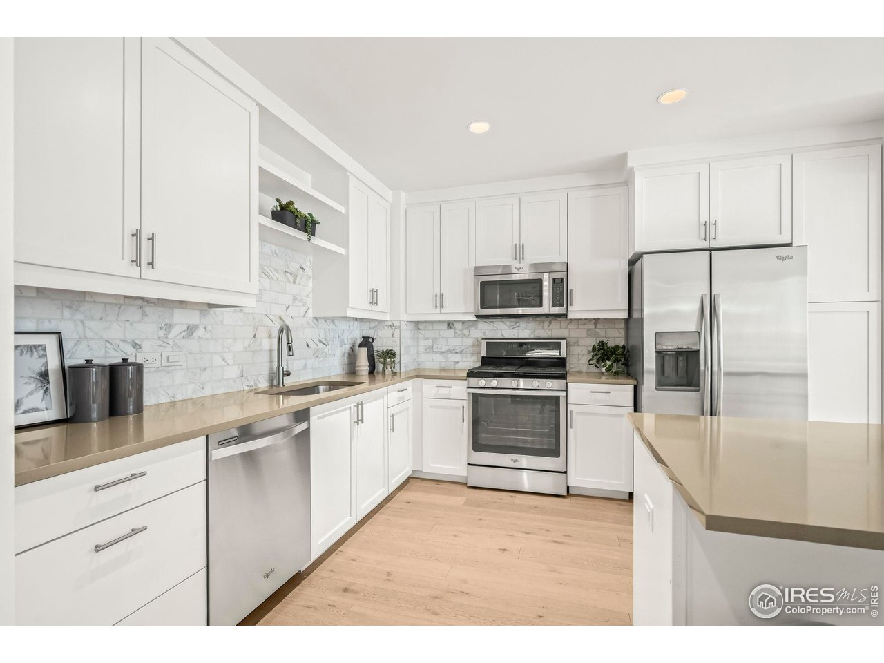 3301 Arapahoe Ave 3301-216