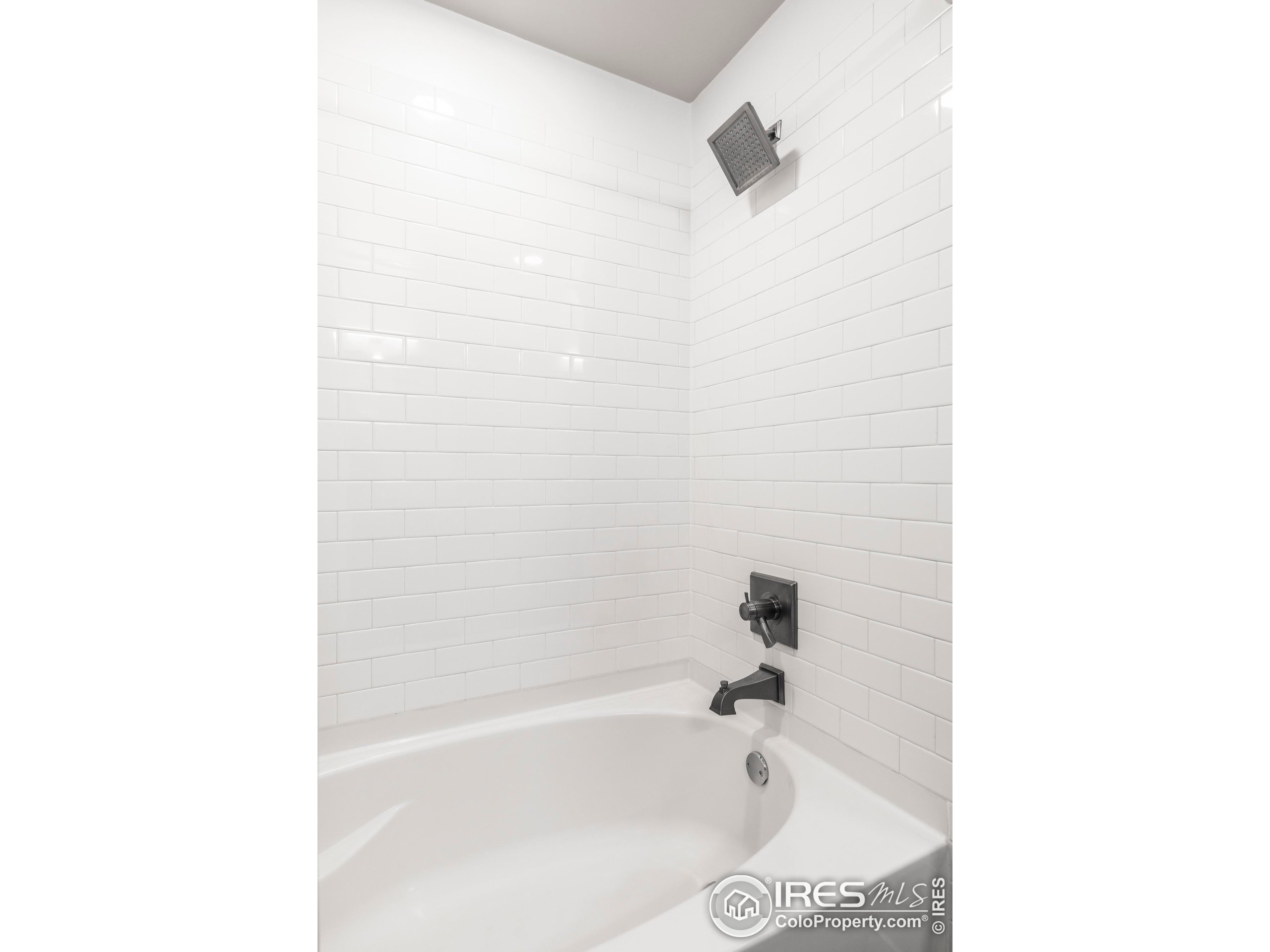 3401 Arapahoe Ave 310