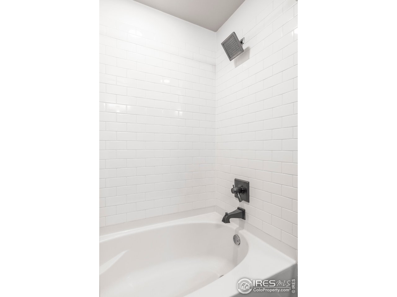 3401 Arapahoe Ave 310