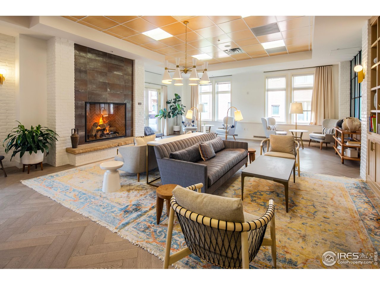 3401 Arapahoe Ave 310