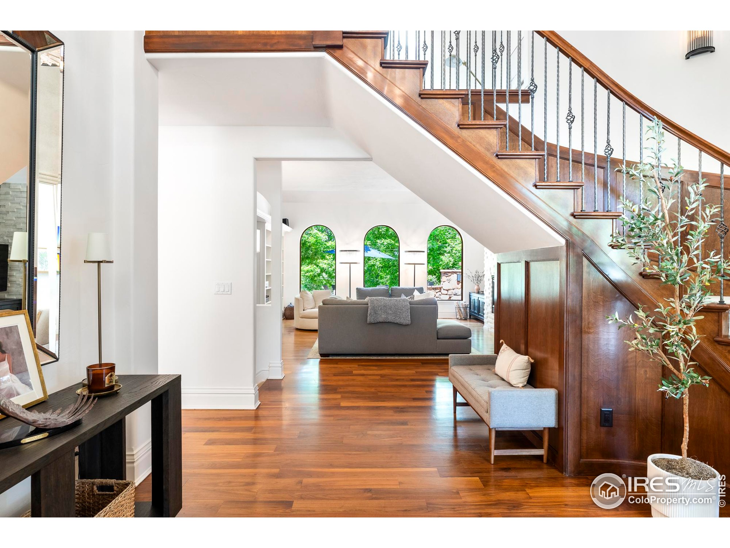 8911 Little Raven Trl