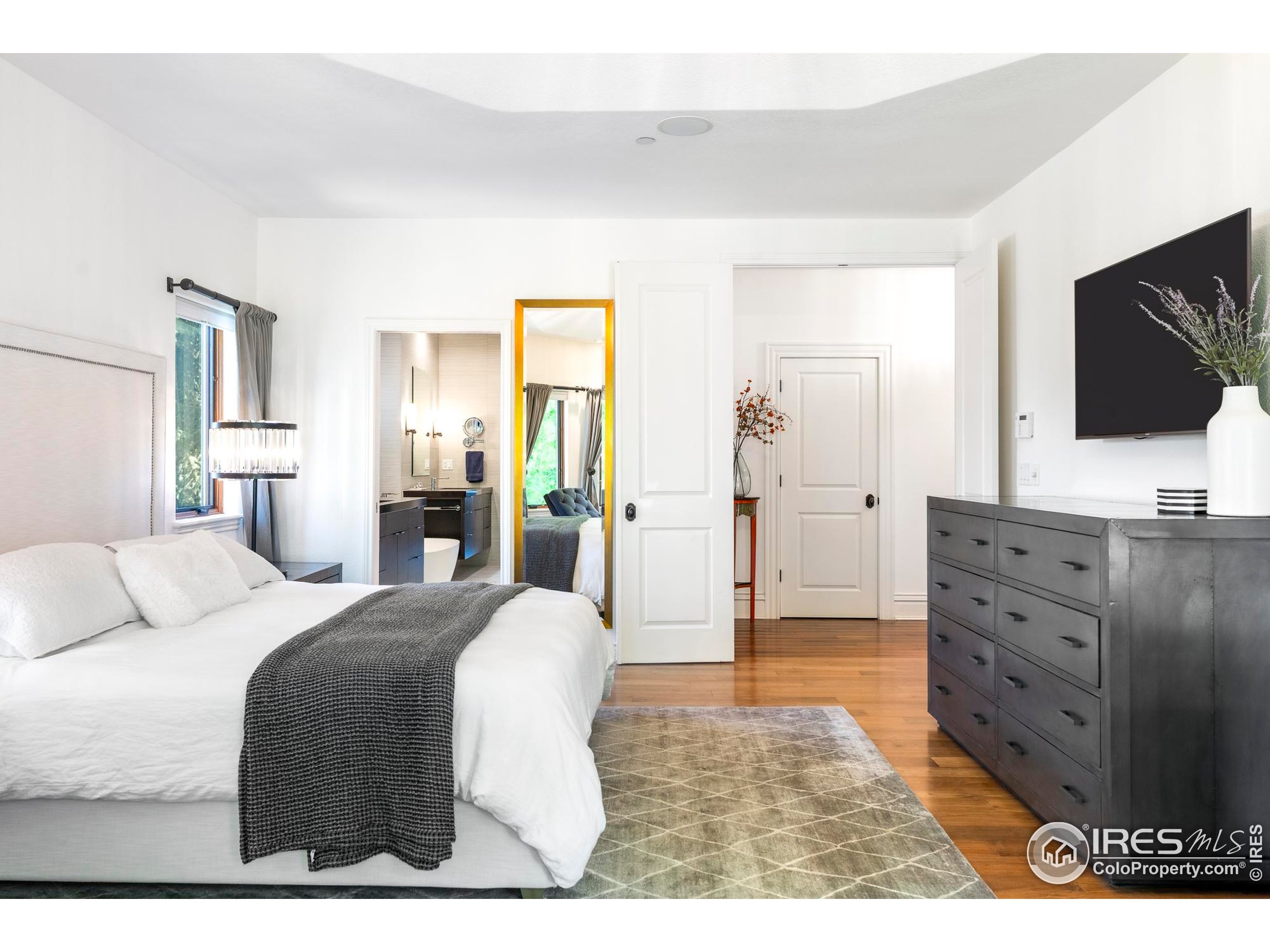 8911 Little Raven Trl