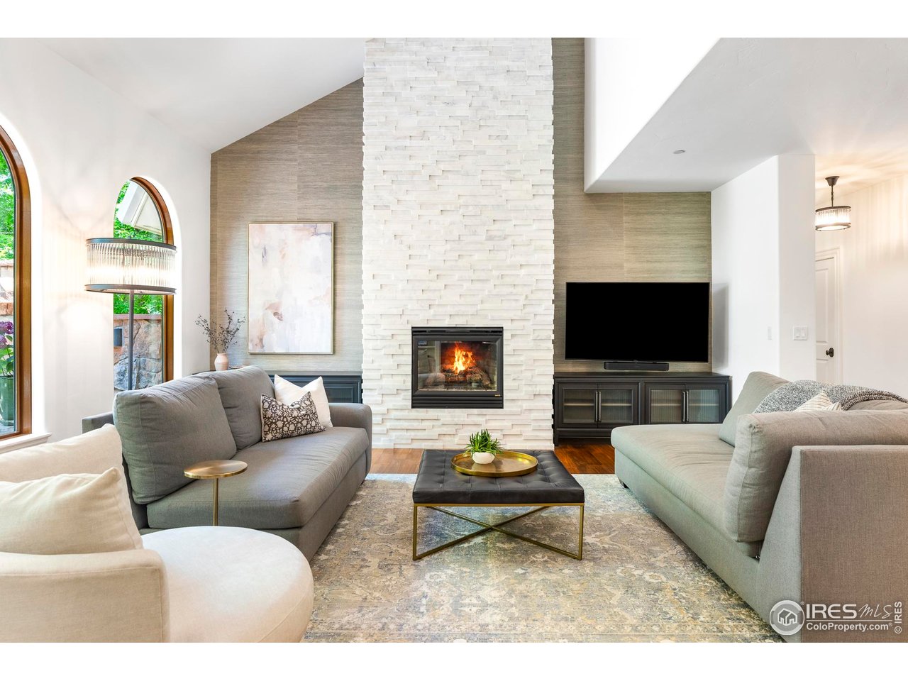 8911 Little Raven Trl