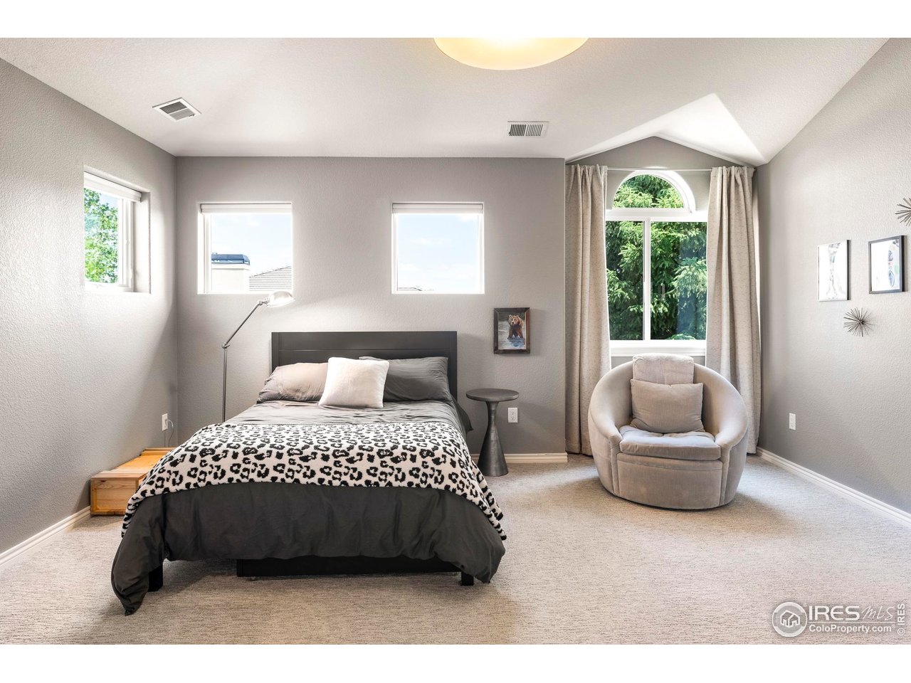 8911 Little Raven Trl