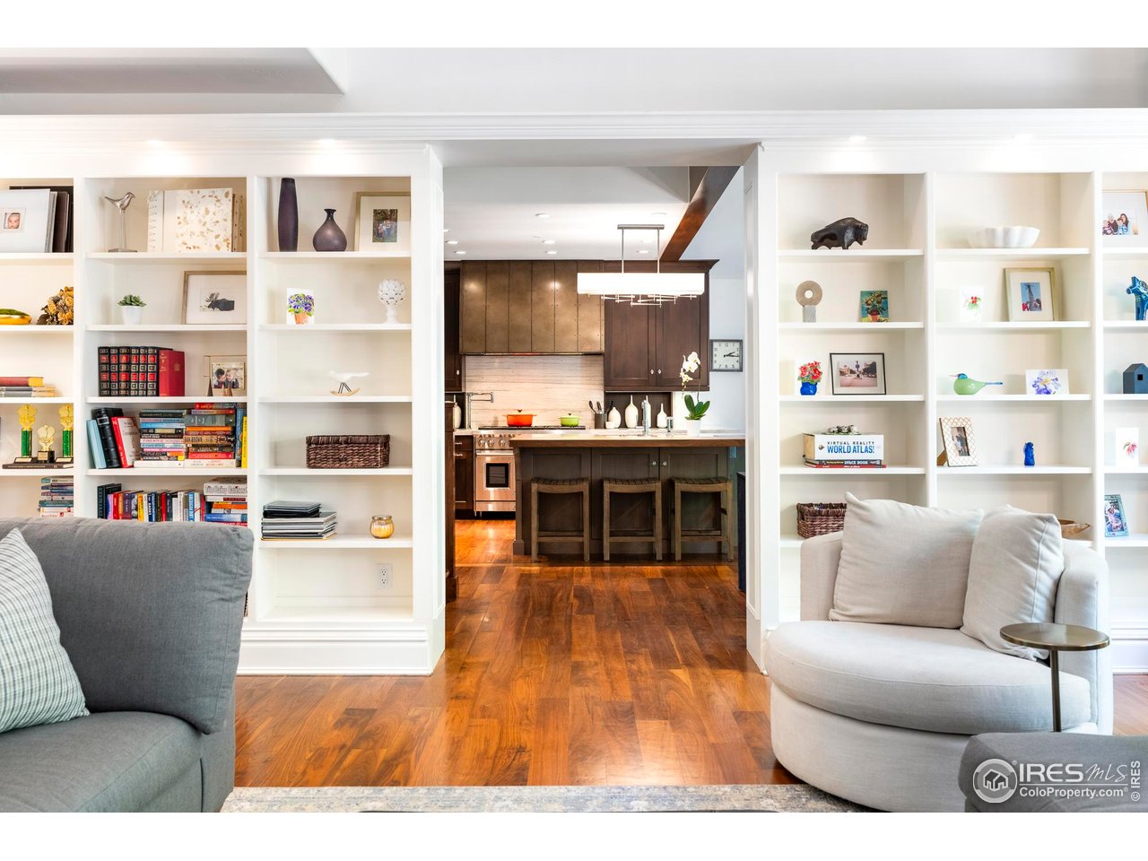 8911 Little Raven Trl