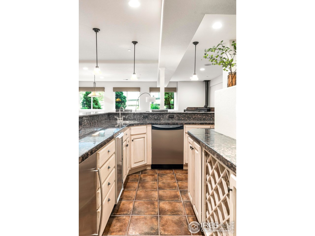 8911 Little Raven Trl