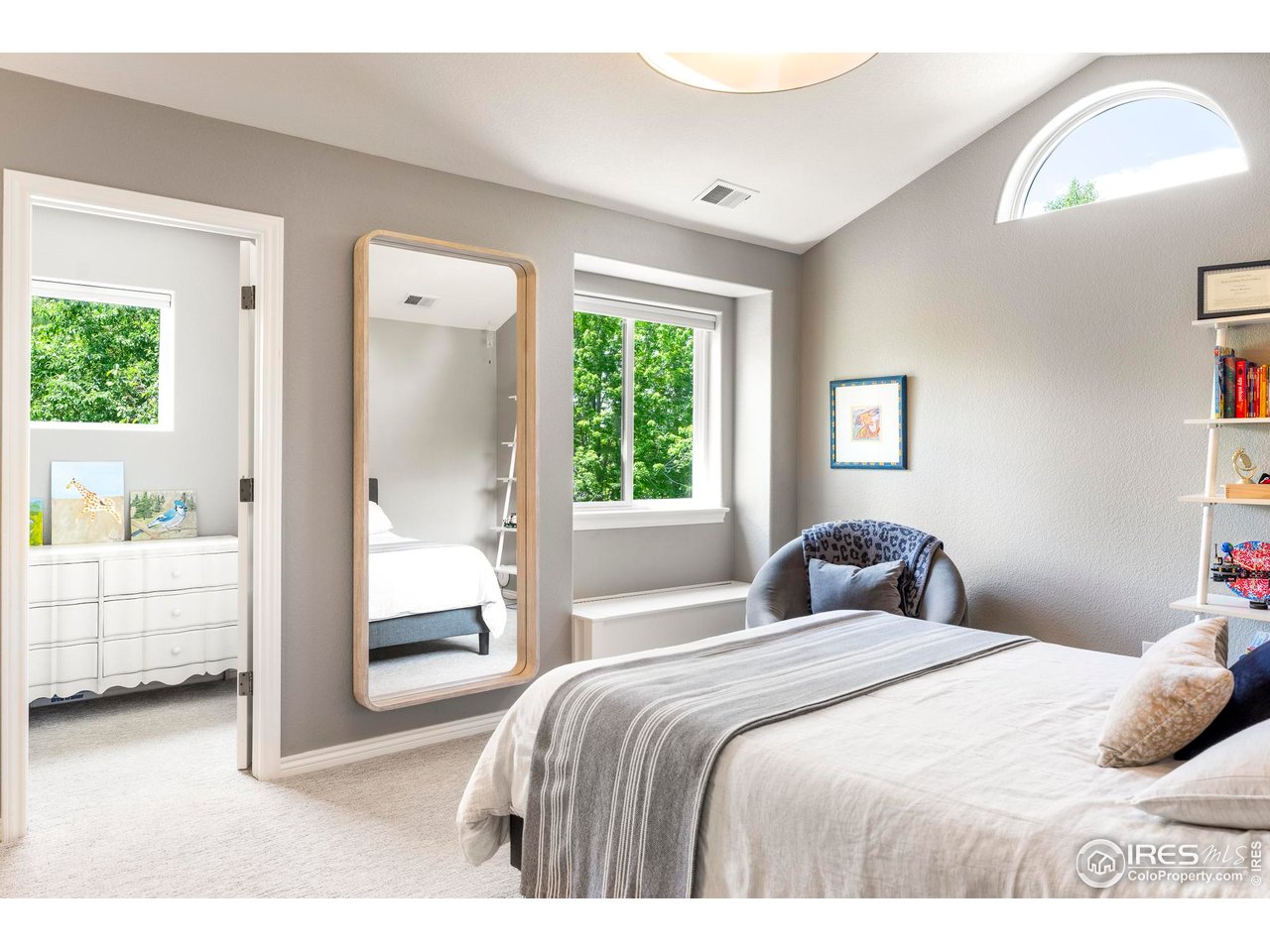 8911 Little Raven Trl