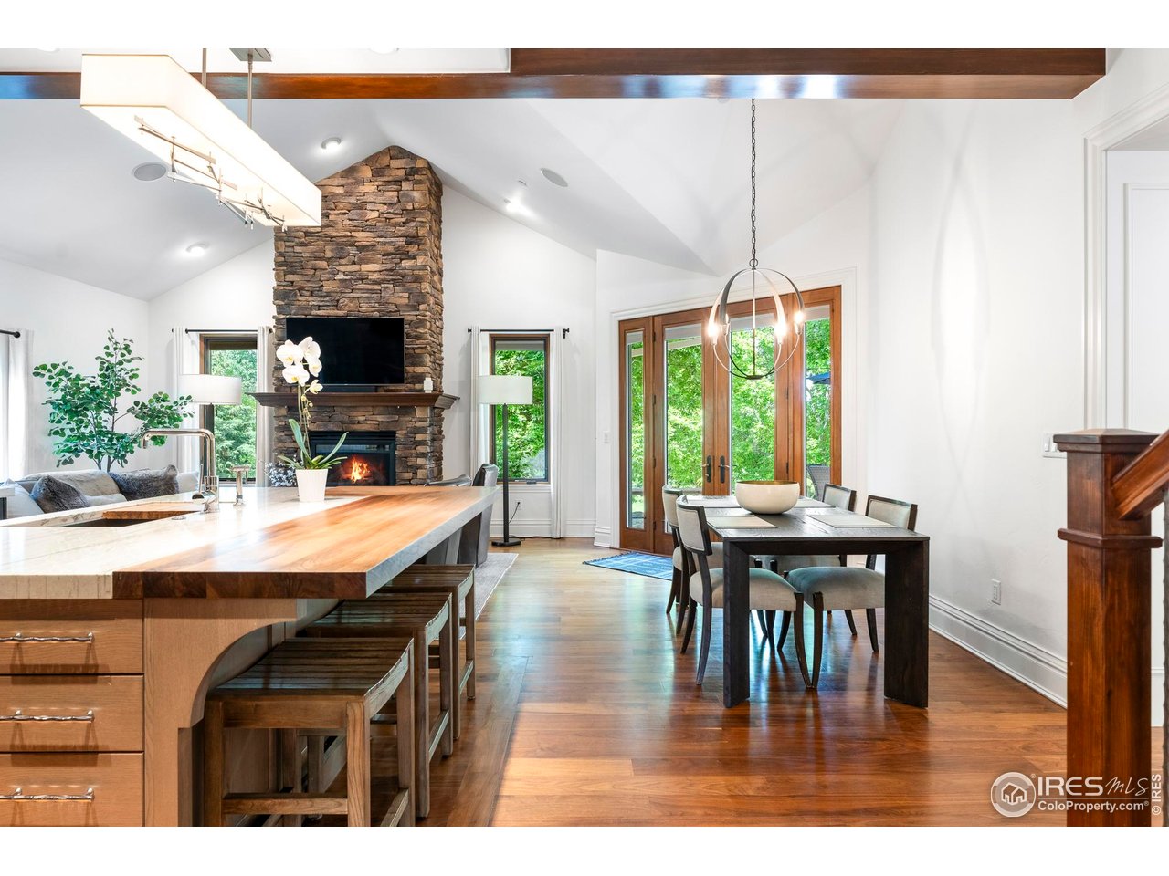 8911 Little Raven Trl