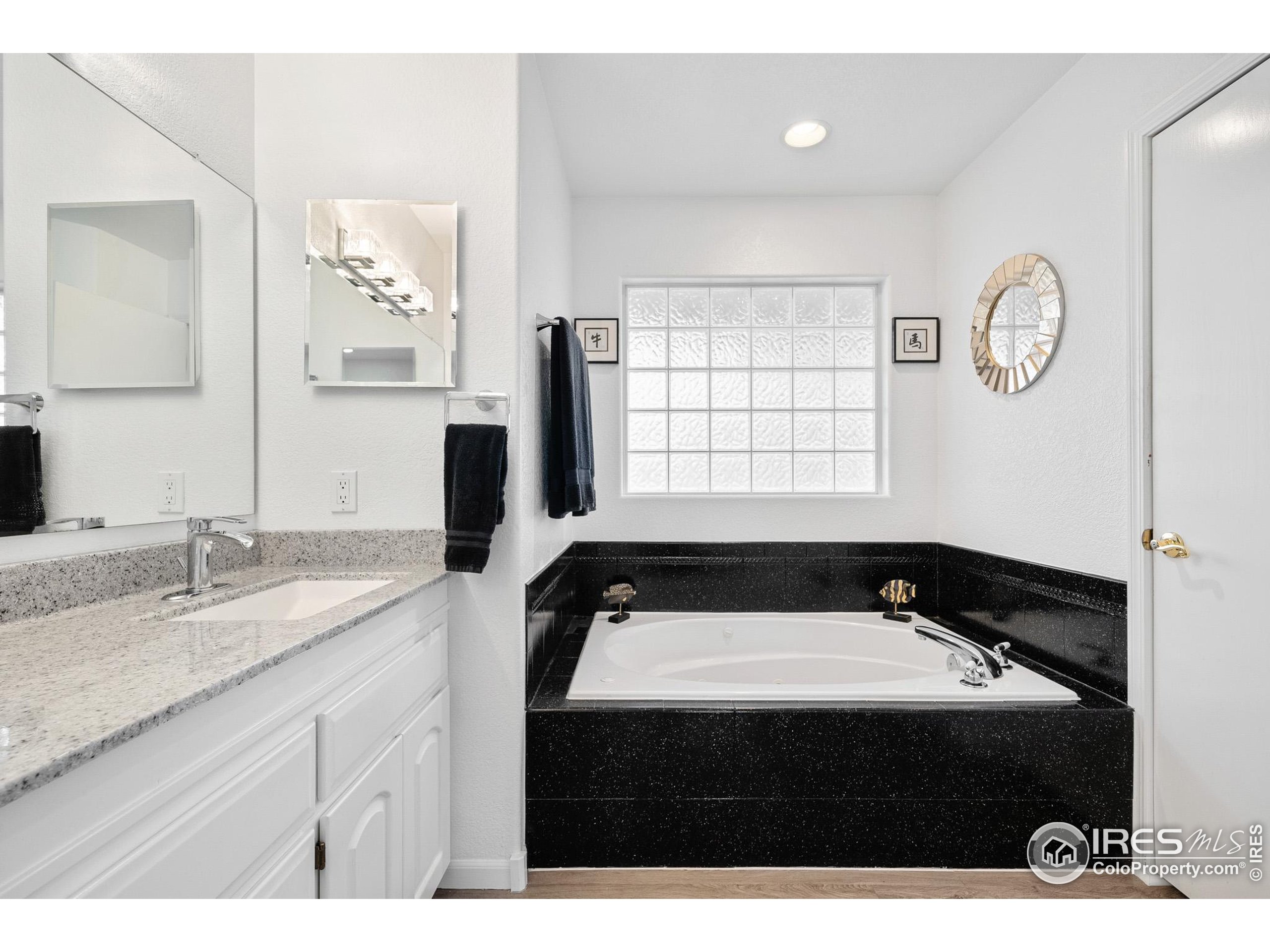 5072 Saint Andrews Dr