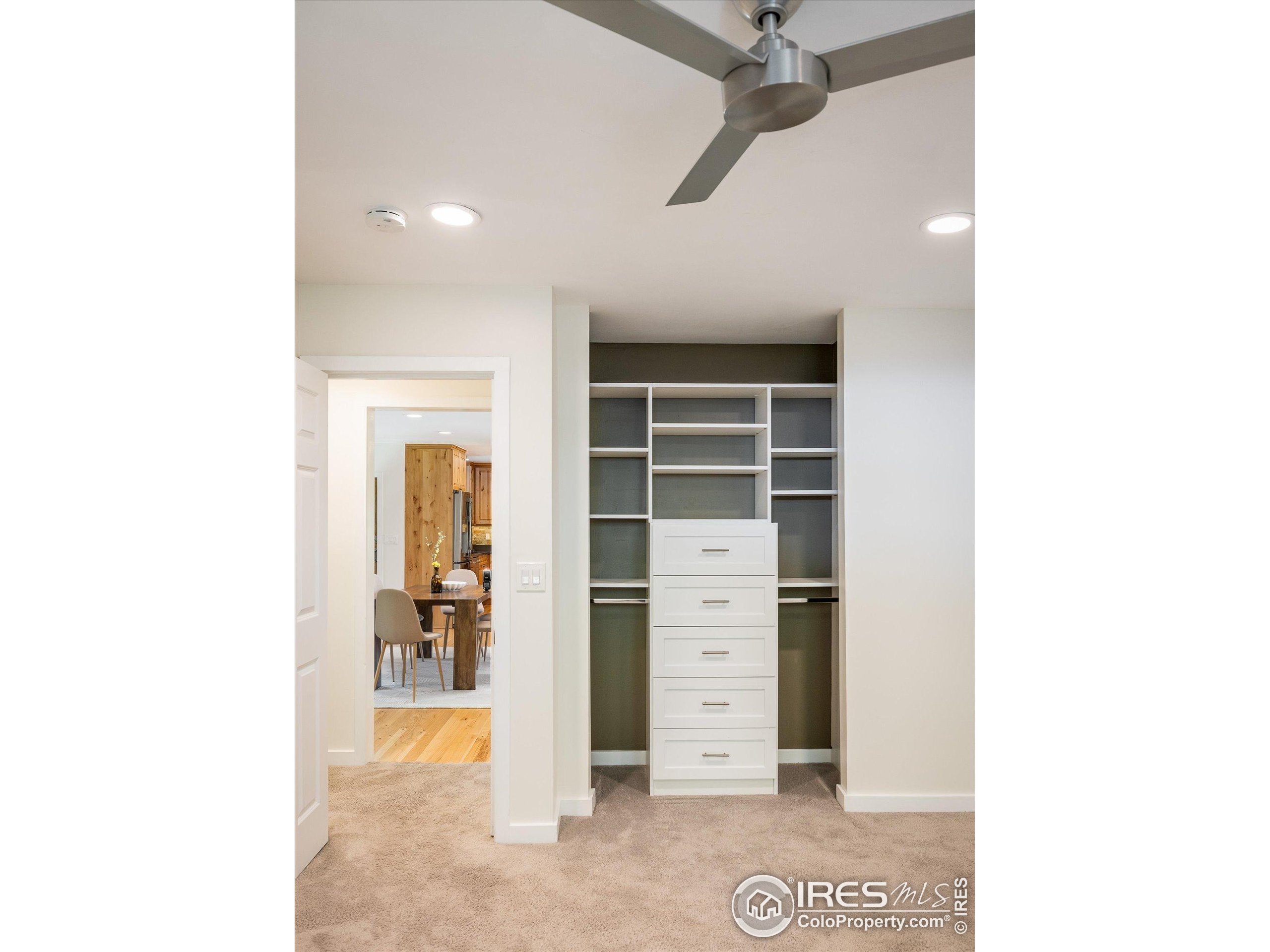 4760 Lee Cir