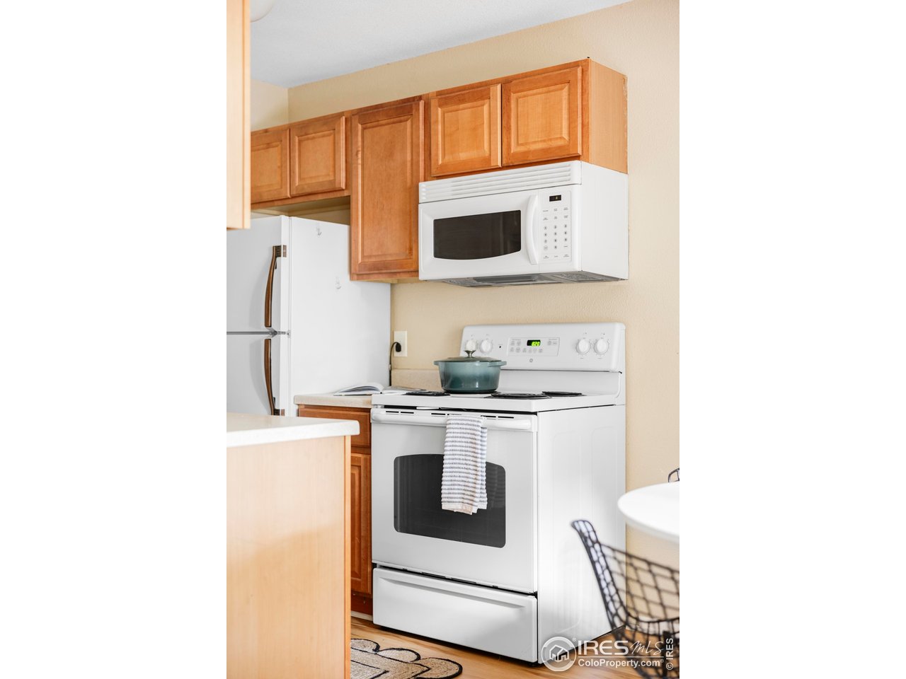 3393 Madison Ave W-128