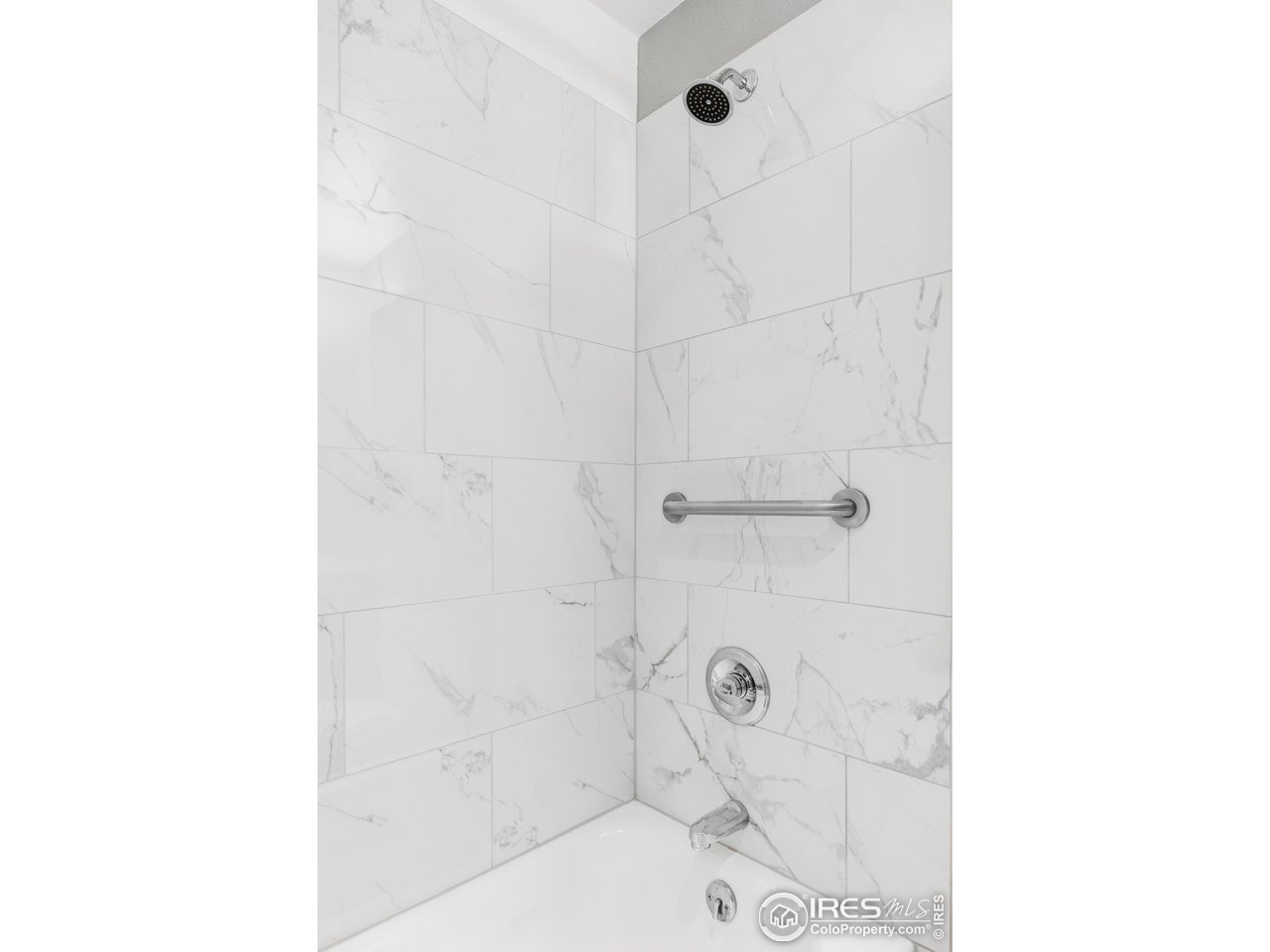 3393 Madison Ave W-128