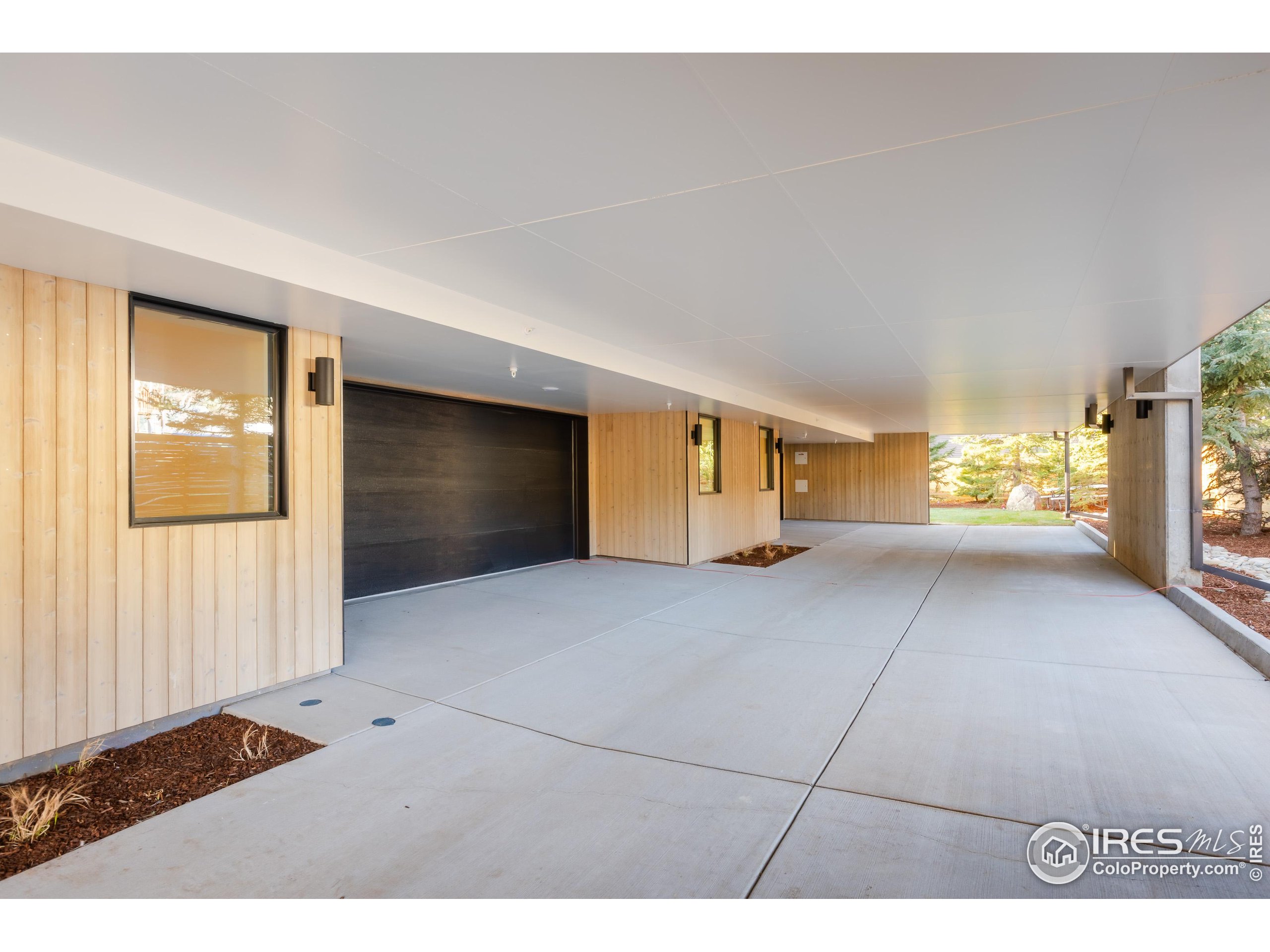 358 Arapahoe Ave B