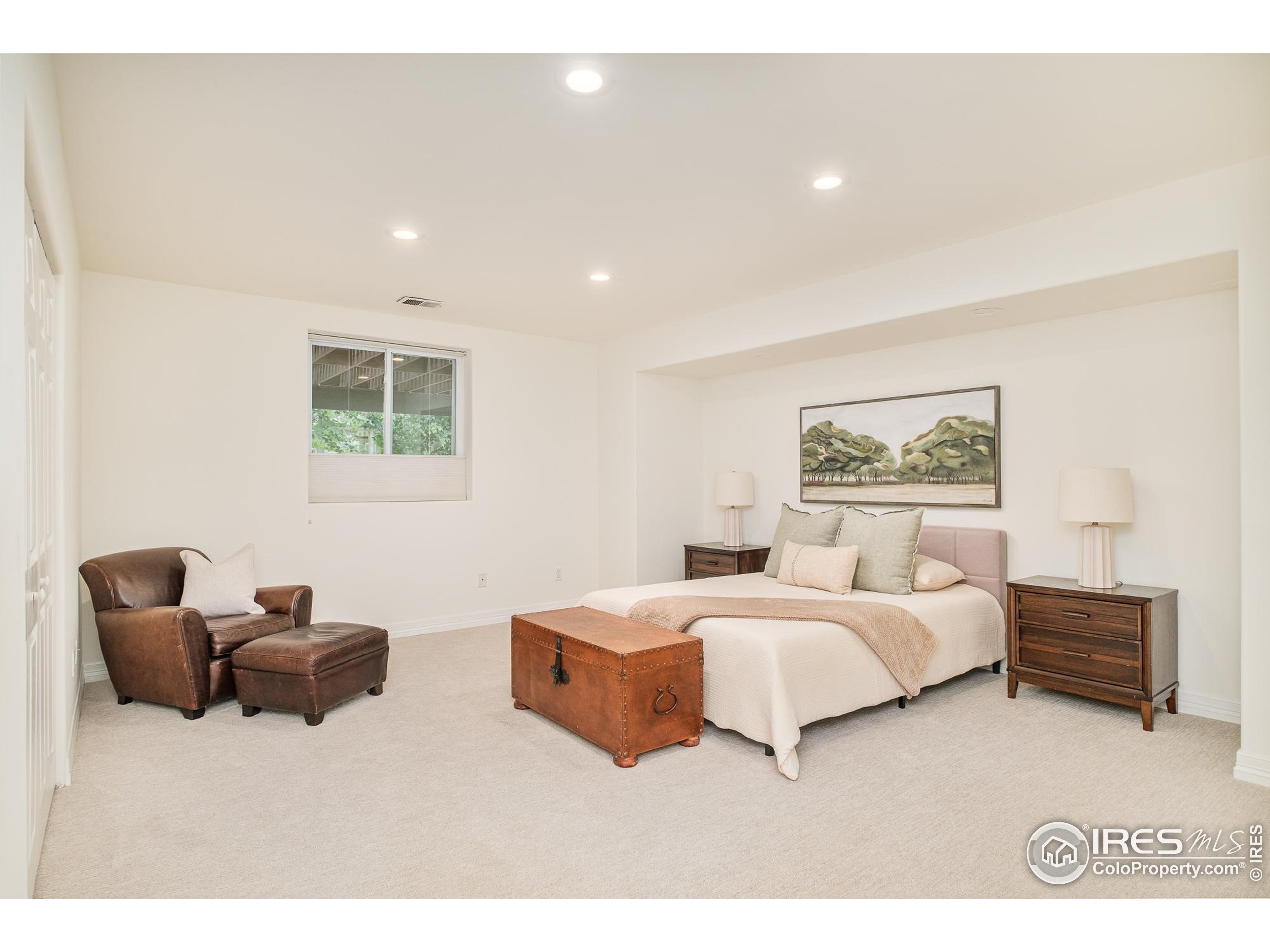 1323 Swallow Ct