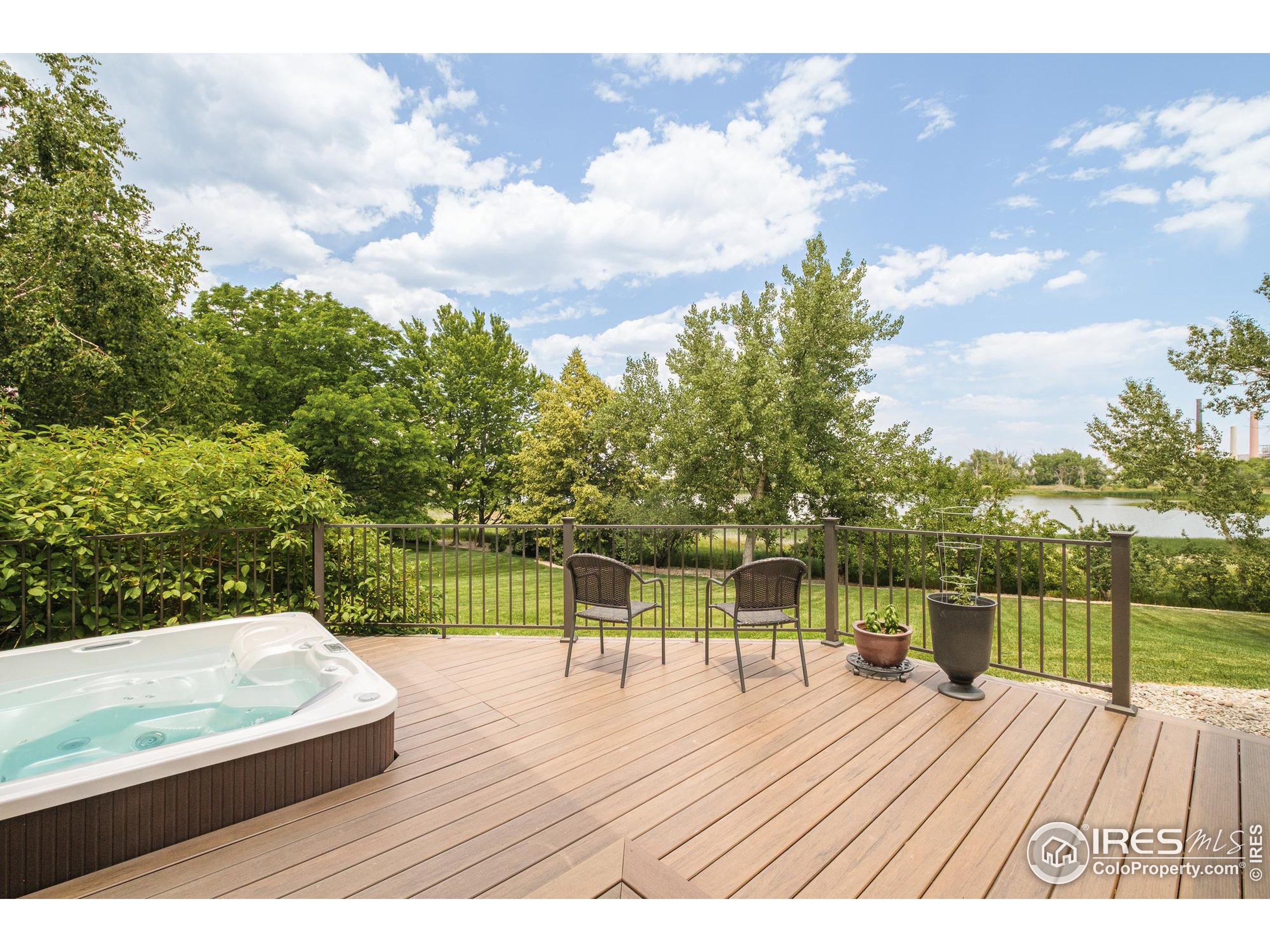1323 Swallow Ct