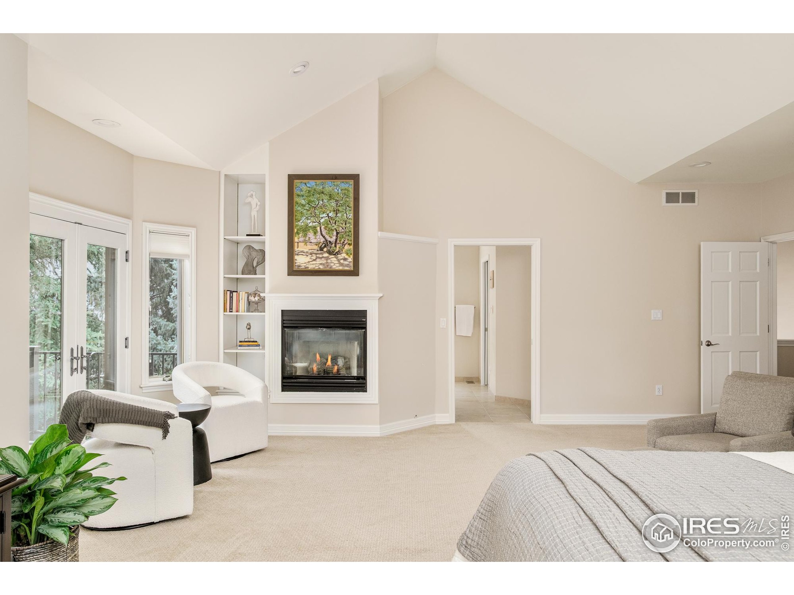 1323 Swallow Ct