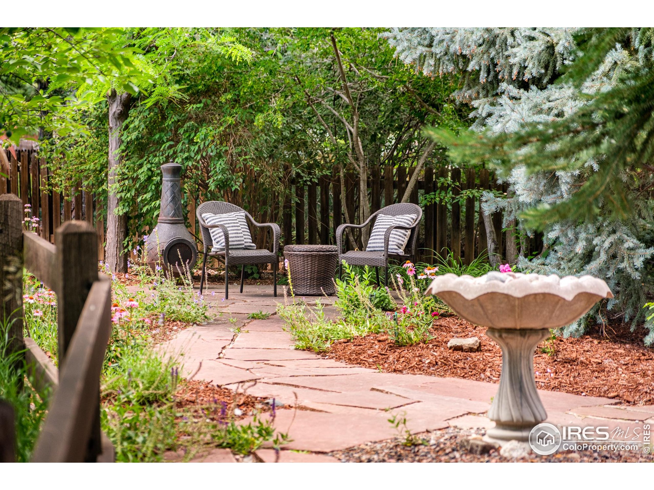 1323 Swallow Ct