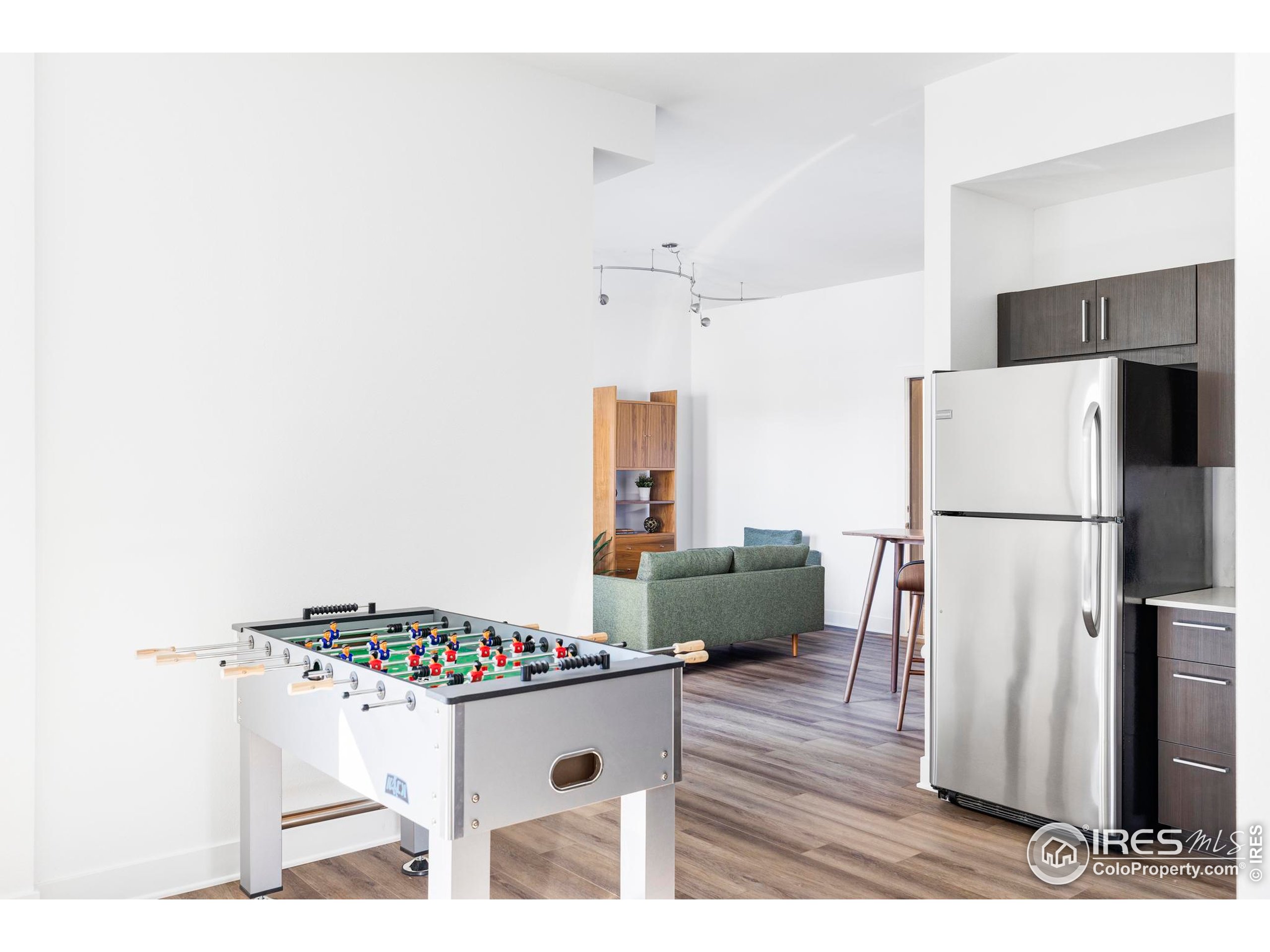 1707 Walnut St 208