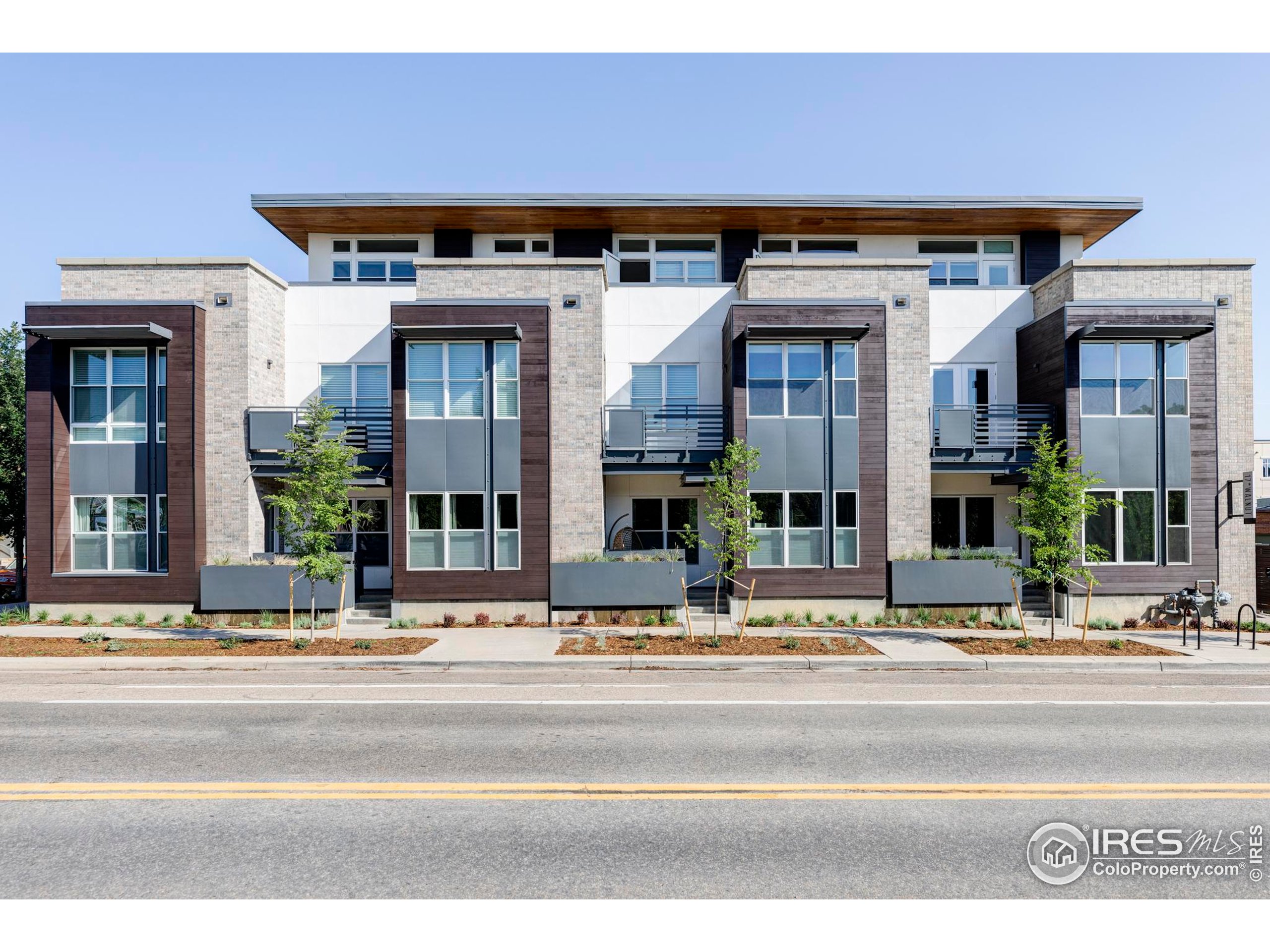 1707 Walnut St 208