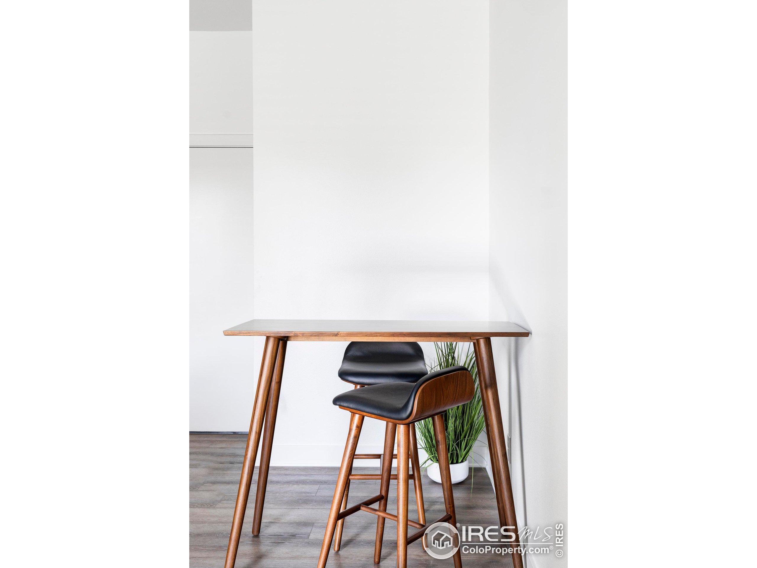 1707 Walnut St 308