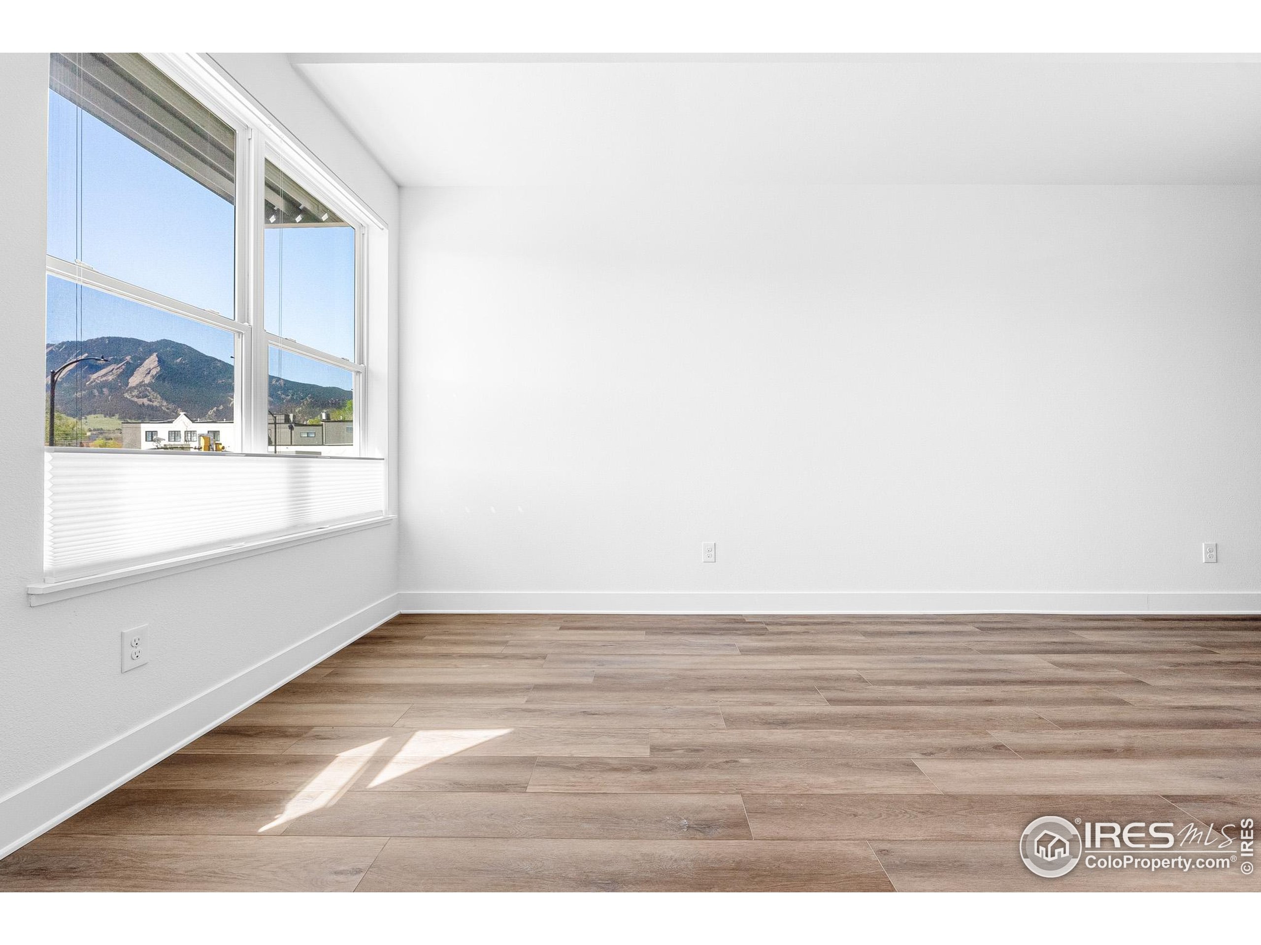 1707 Walnut St 206