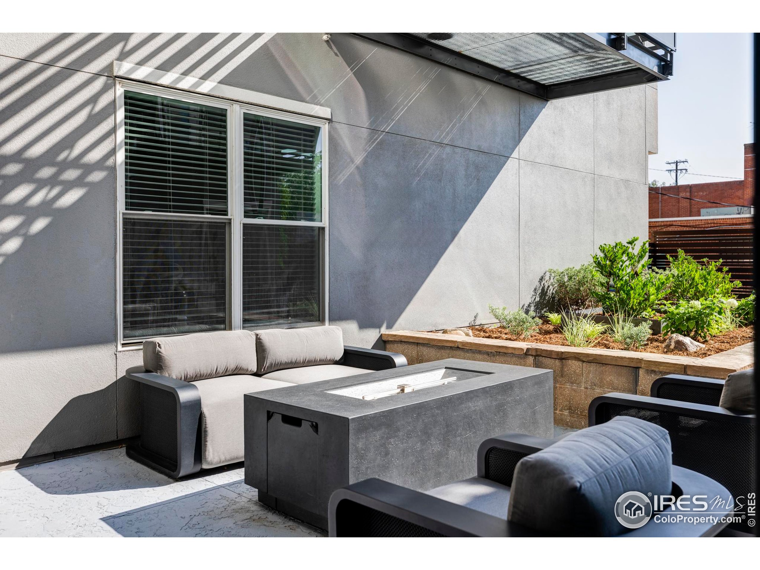 1707 Walnut St 206