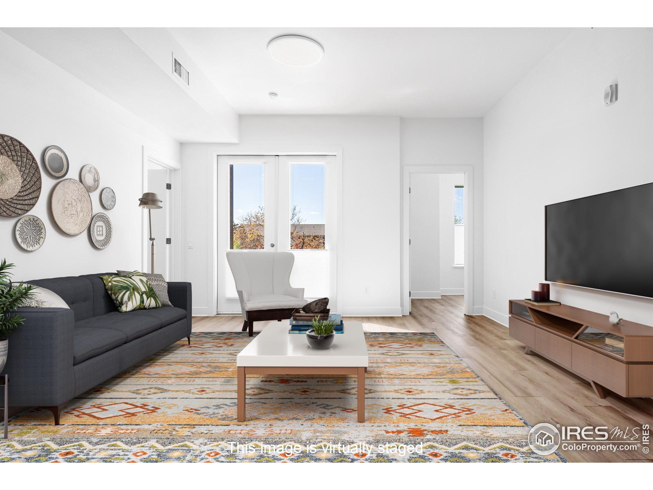 1707 Walnut St 206