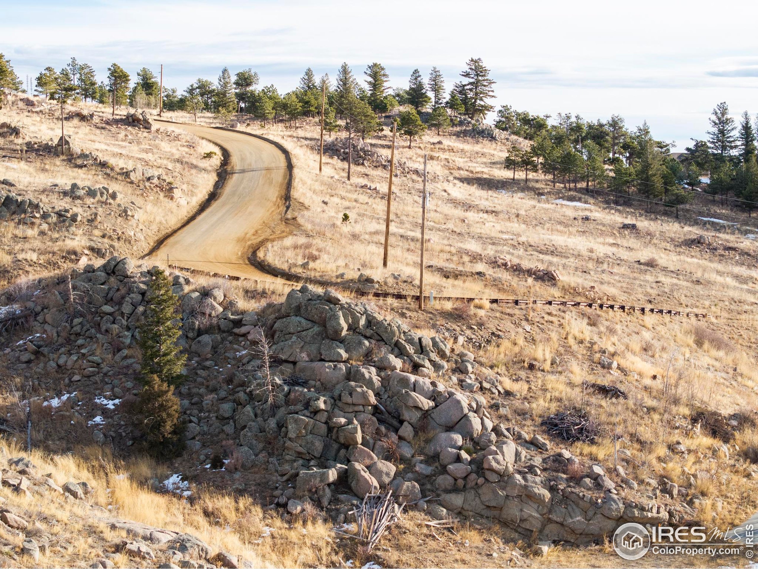 6801 Sunshine Canyon Dr