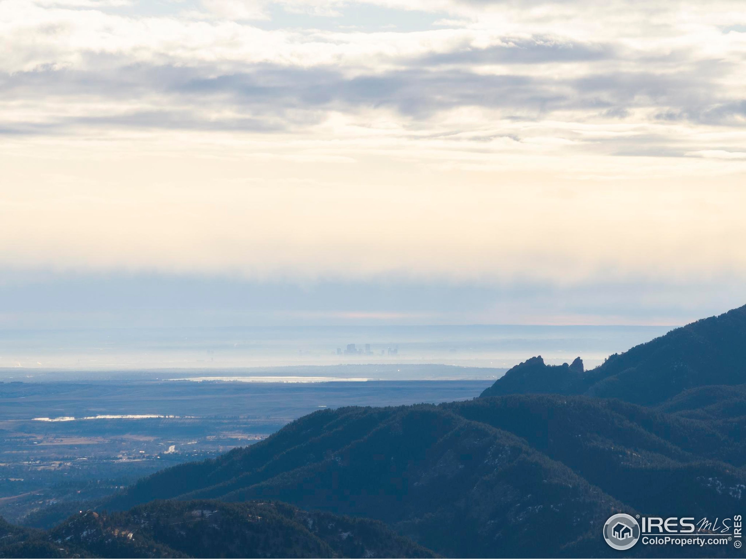 6801 Sunshine Canyon Dr