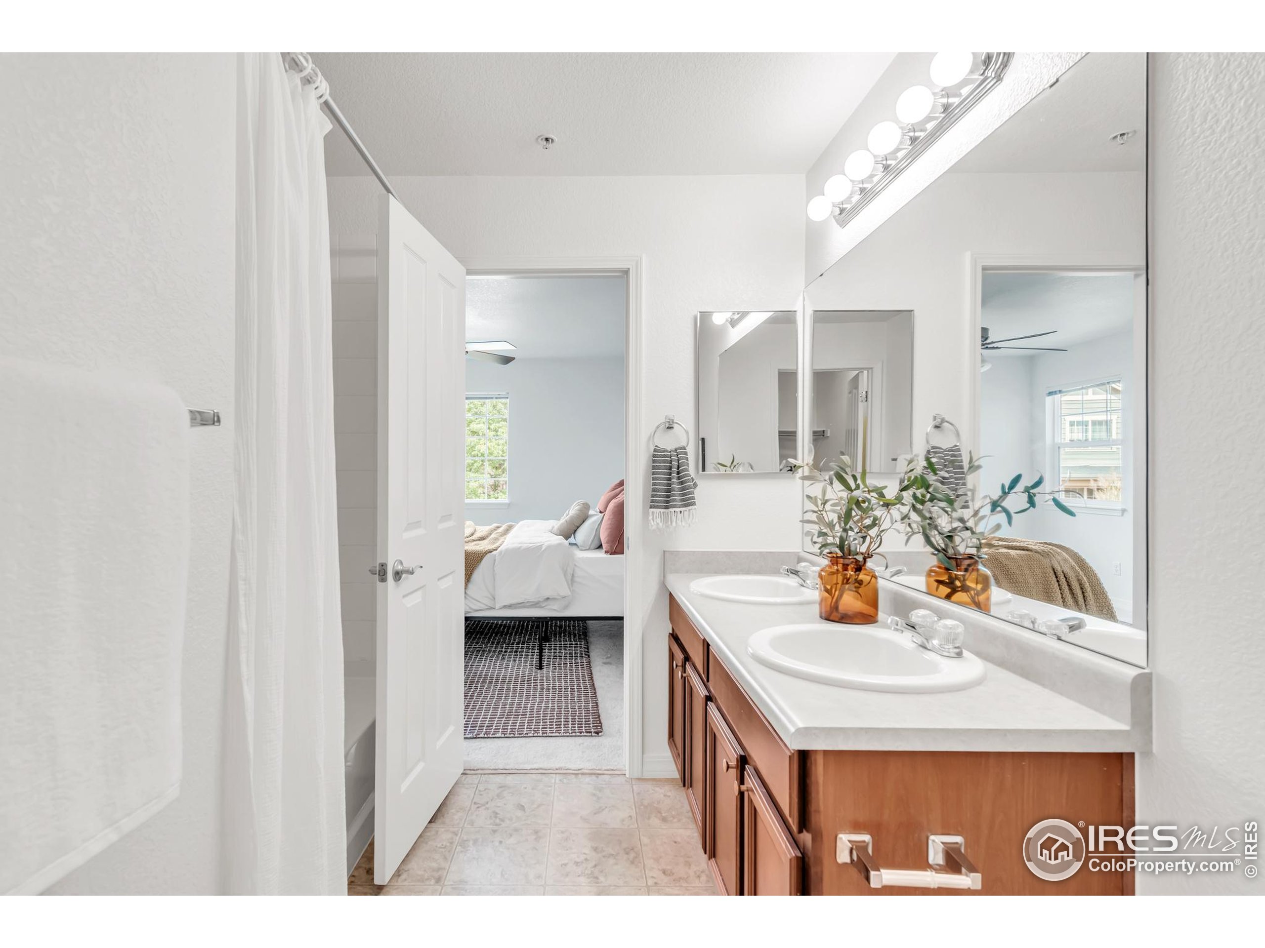 14300 Waterside Ln I2