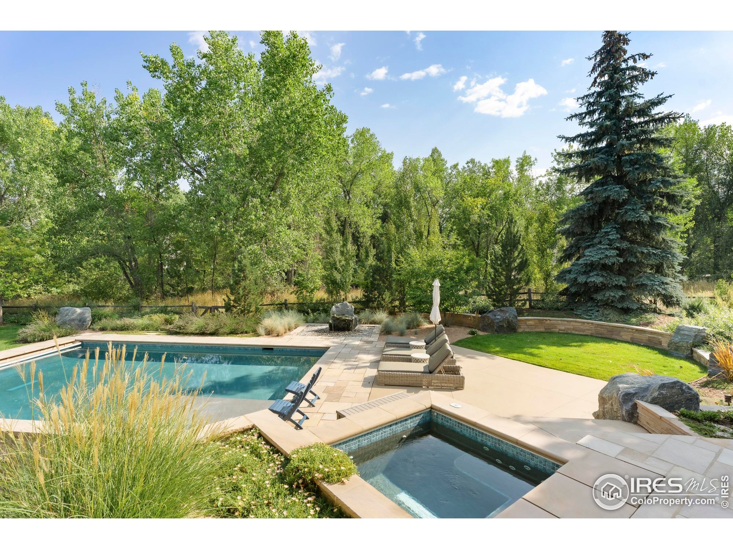 2158 Tamarack Ave