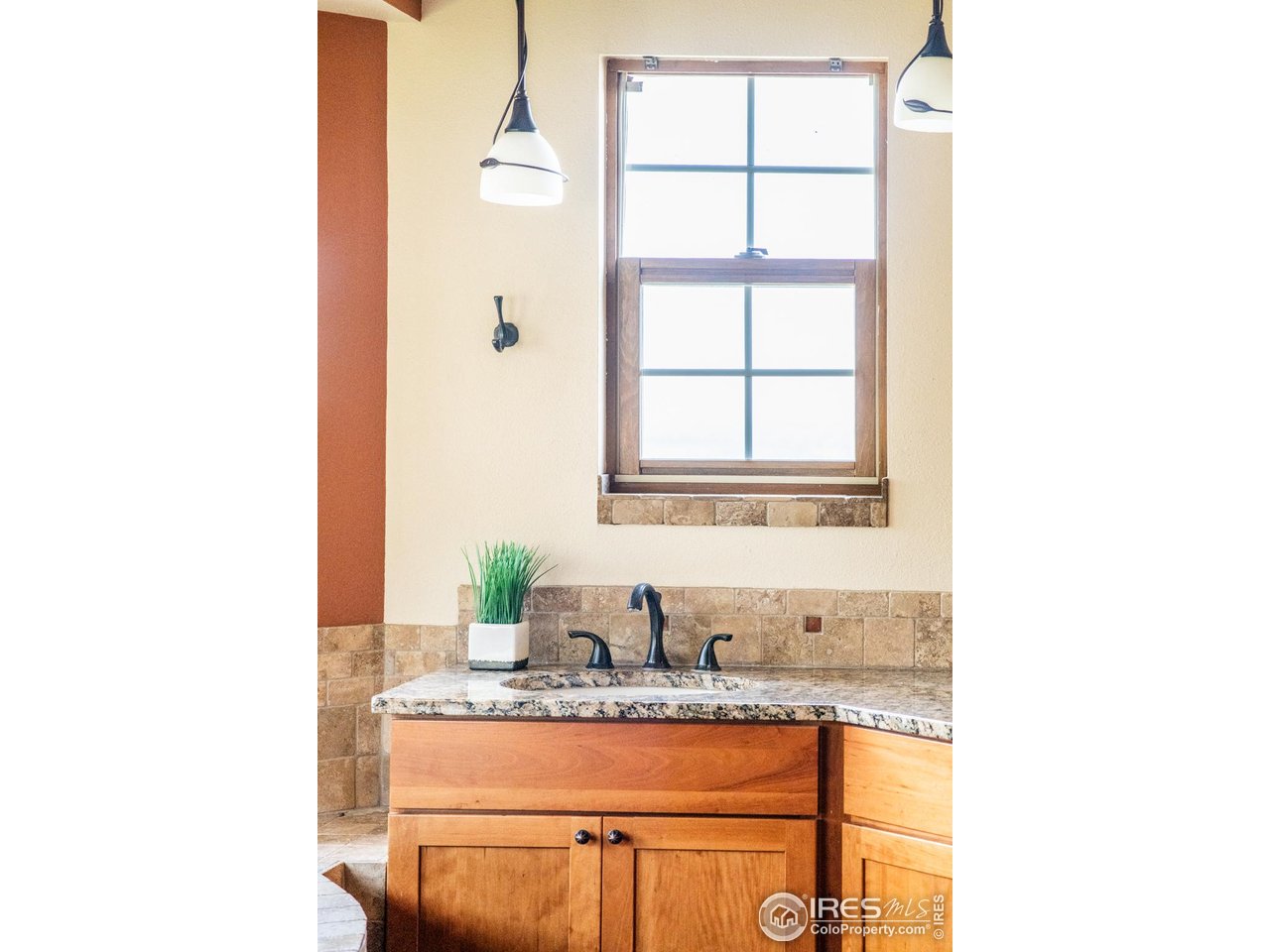 11730 Pointe View Dr