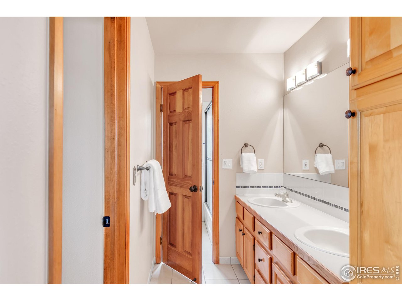 11730 Pointe View Dr