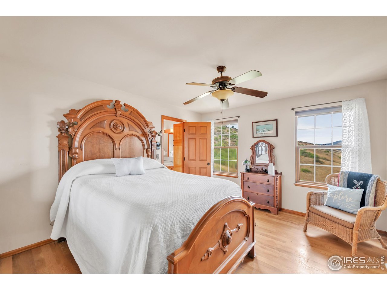 11730 Pointe View Dr