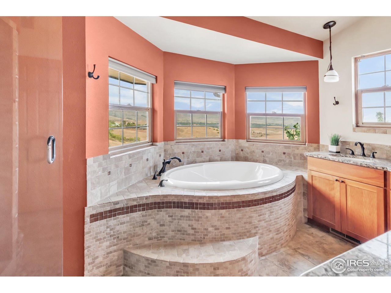 11730 Pointe View Dr