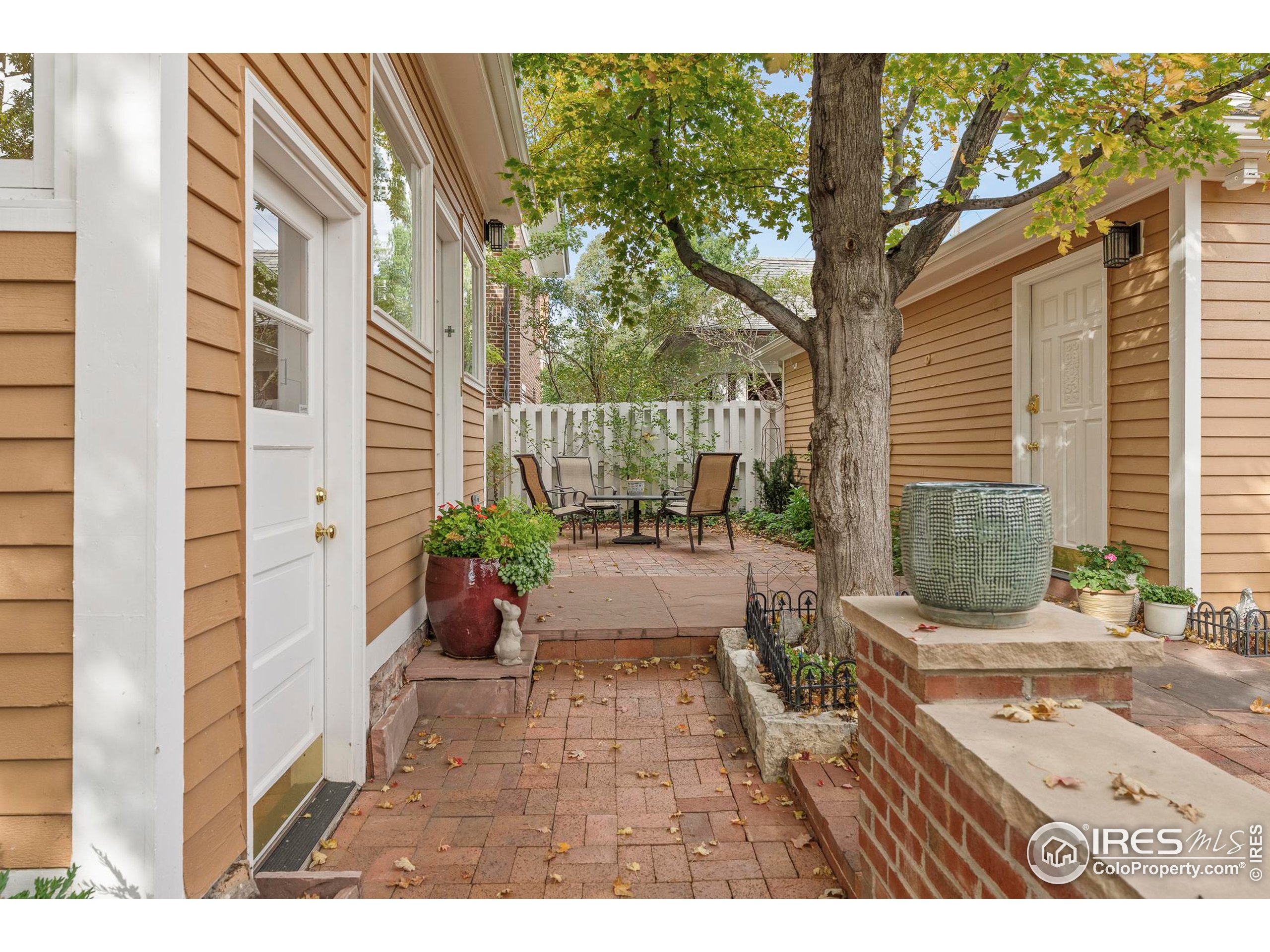 745 Highland Ave
