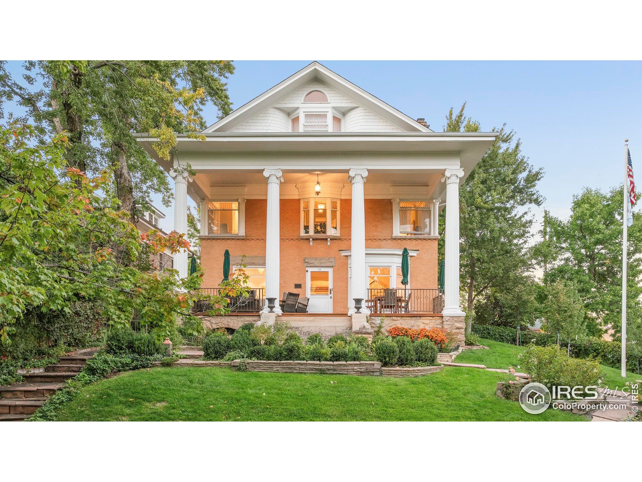 745 Highland Ave