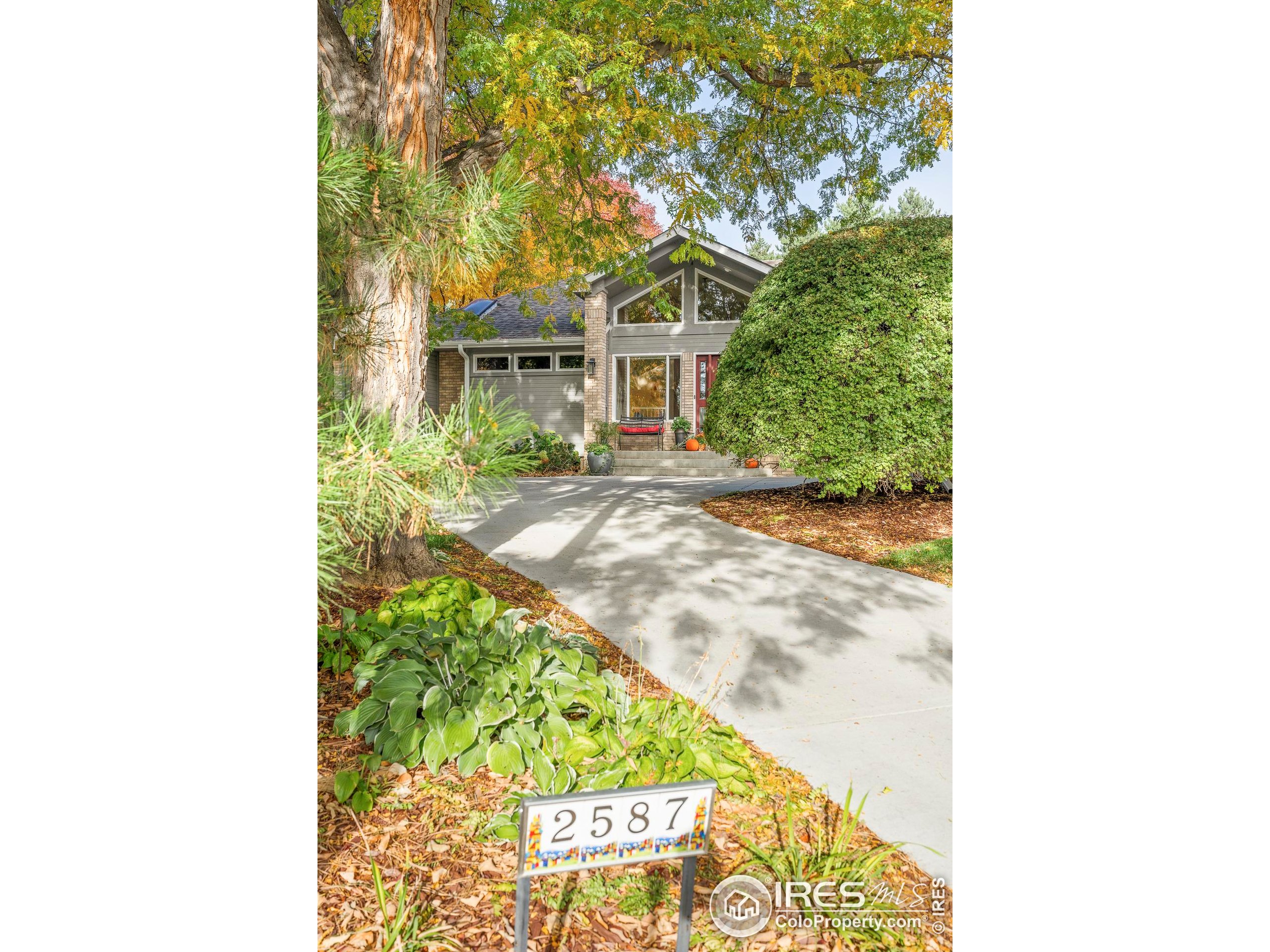 2587 Ginny Way Lafayette