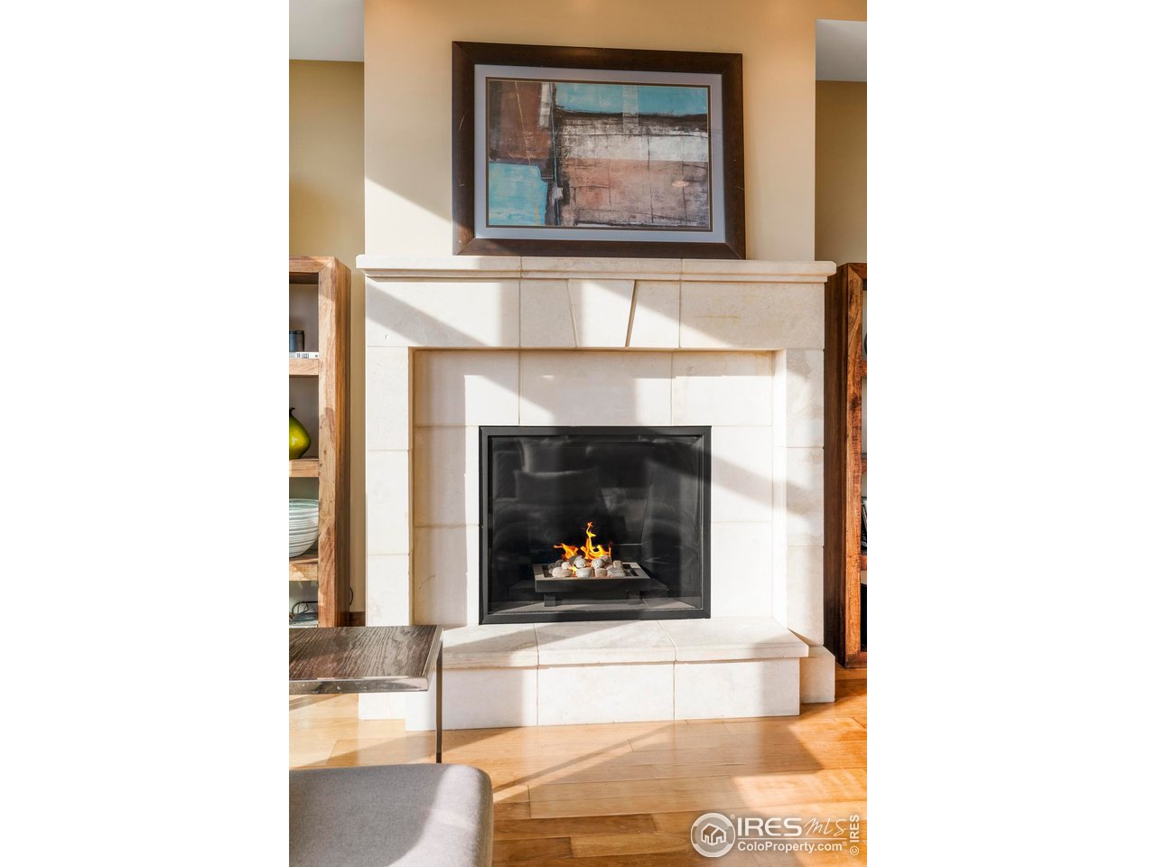 1077 Canyon Blvd 304