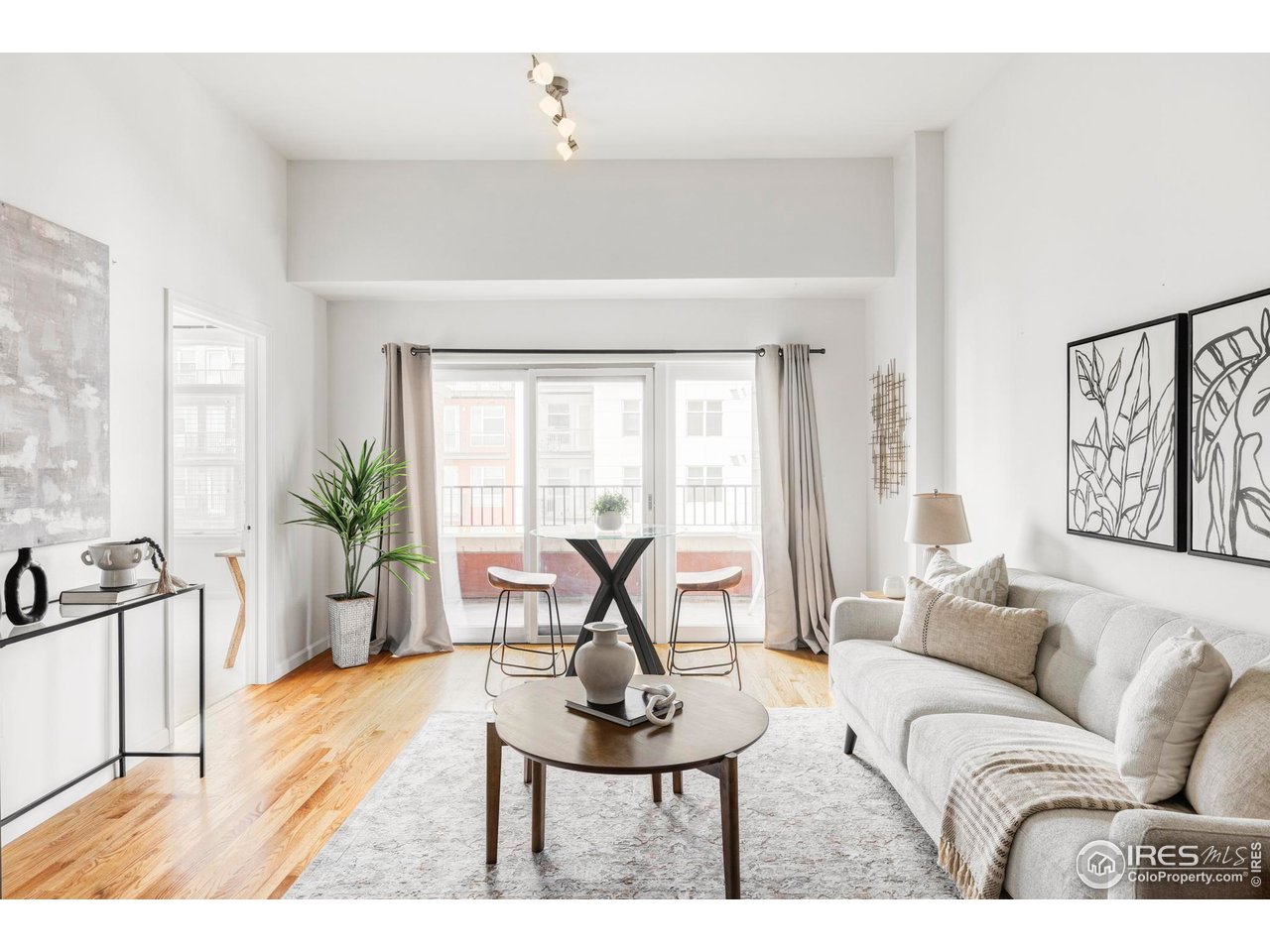 1950 N Logan St 1013