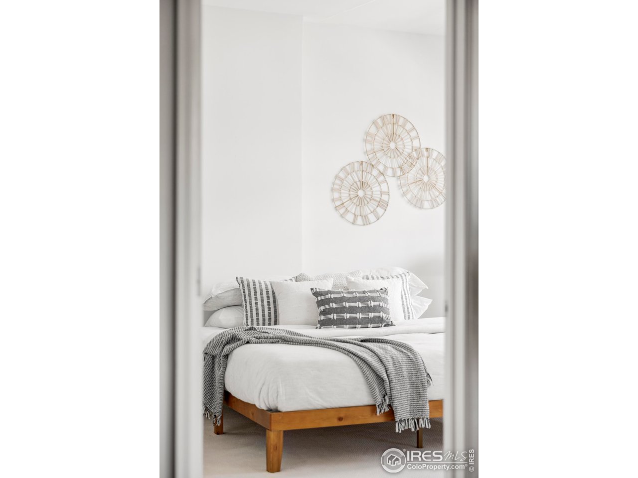 1950 N Logan St 1013