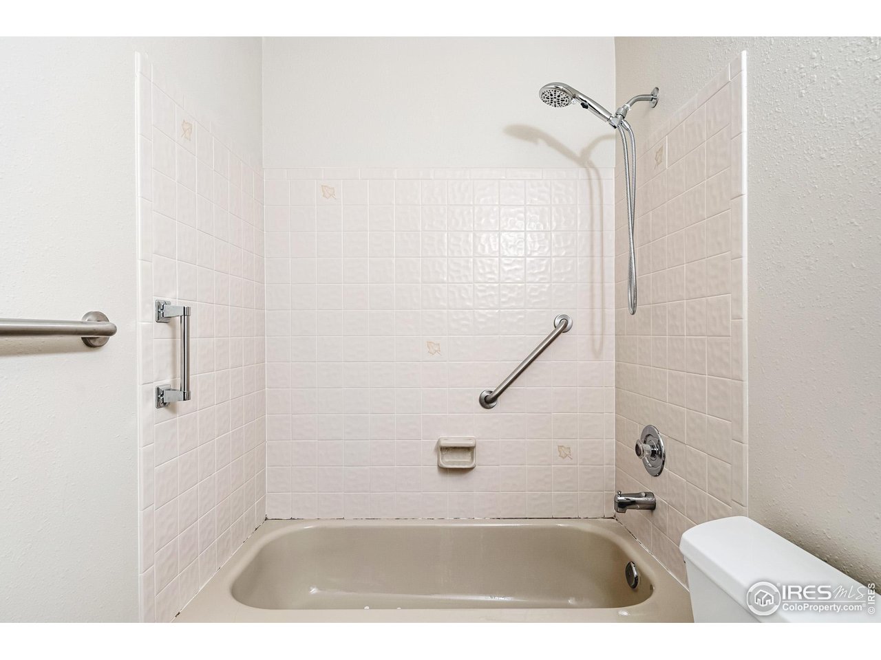 1110 Bacchus Dr E-15