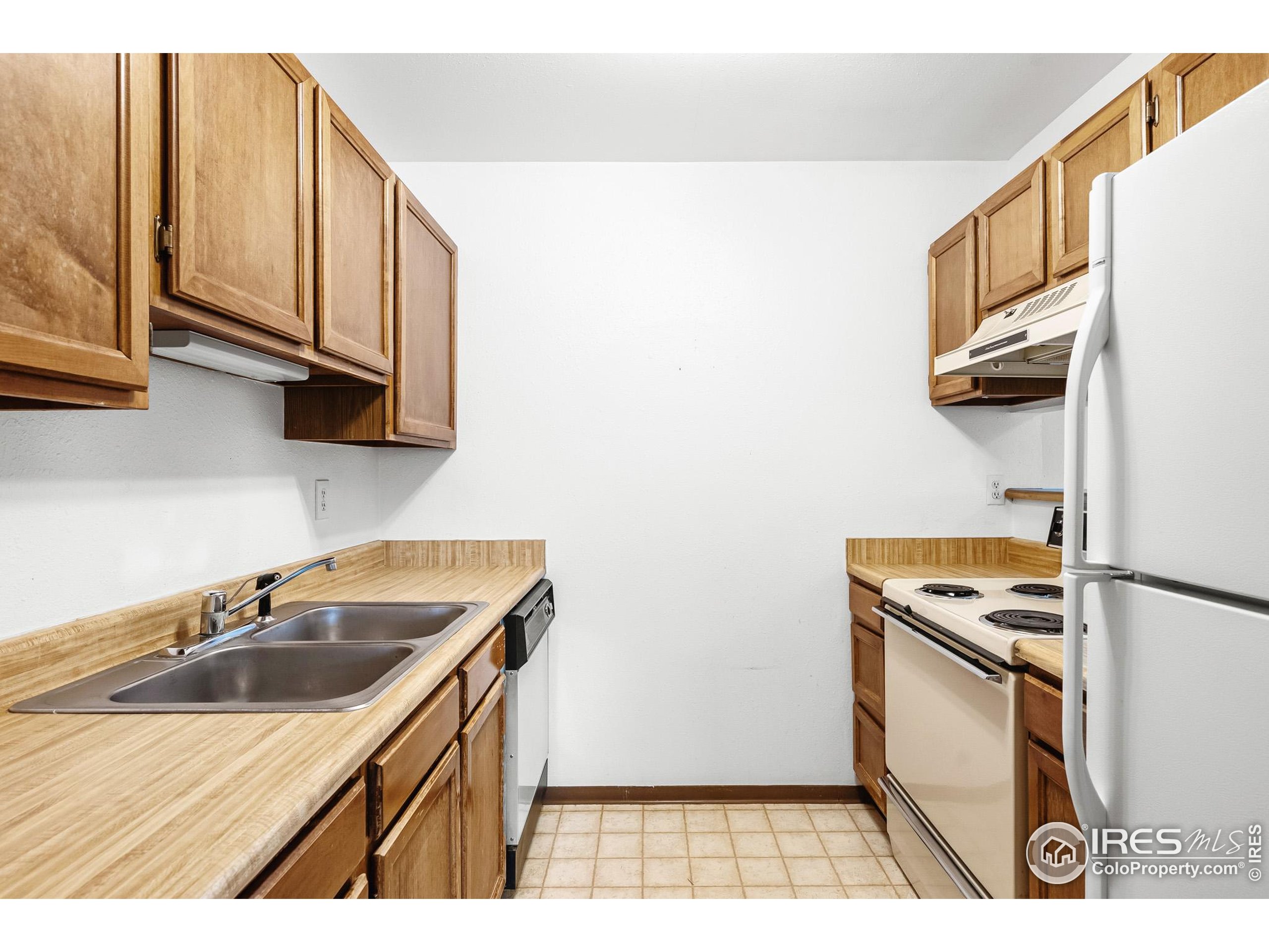 1110 Bacchus Dr E-15