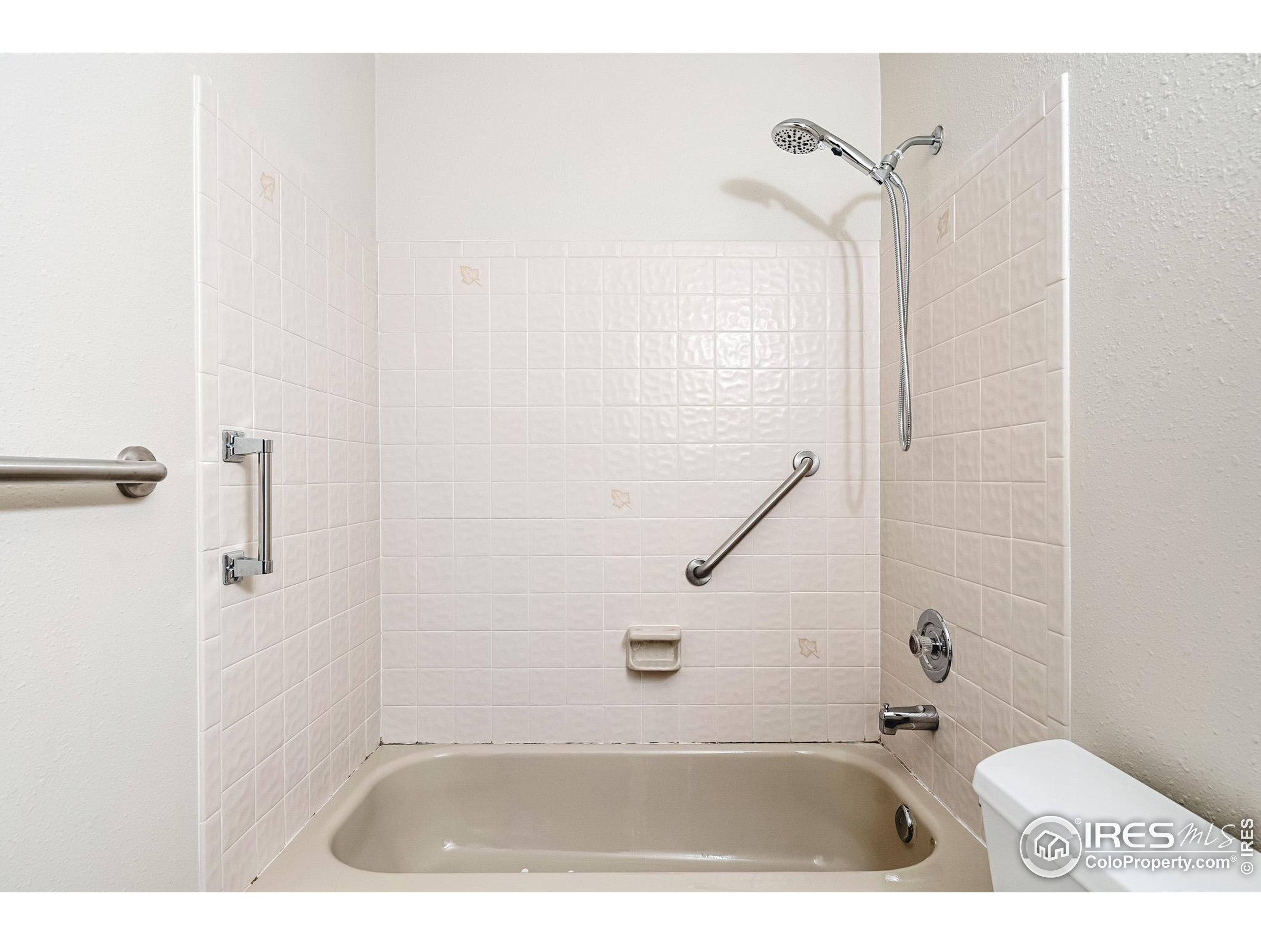 1110 Bacchus Dr E-15